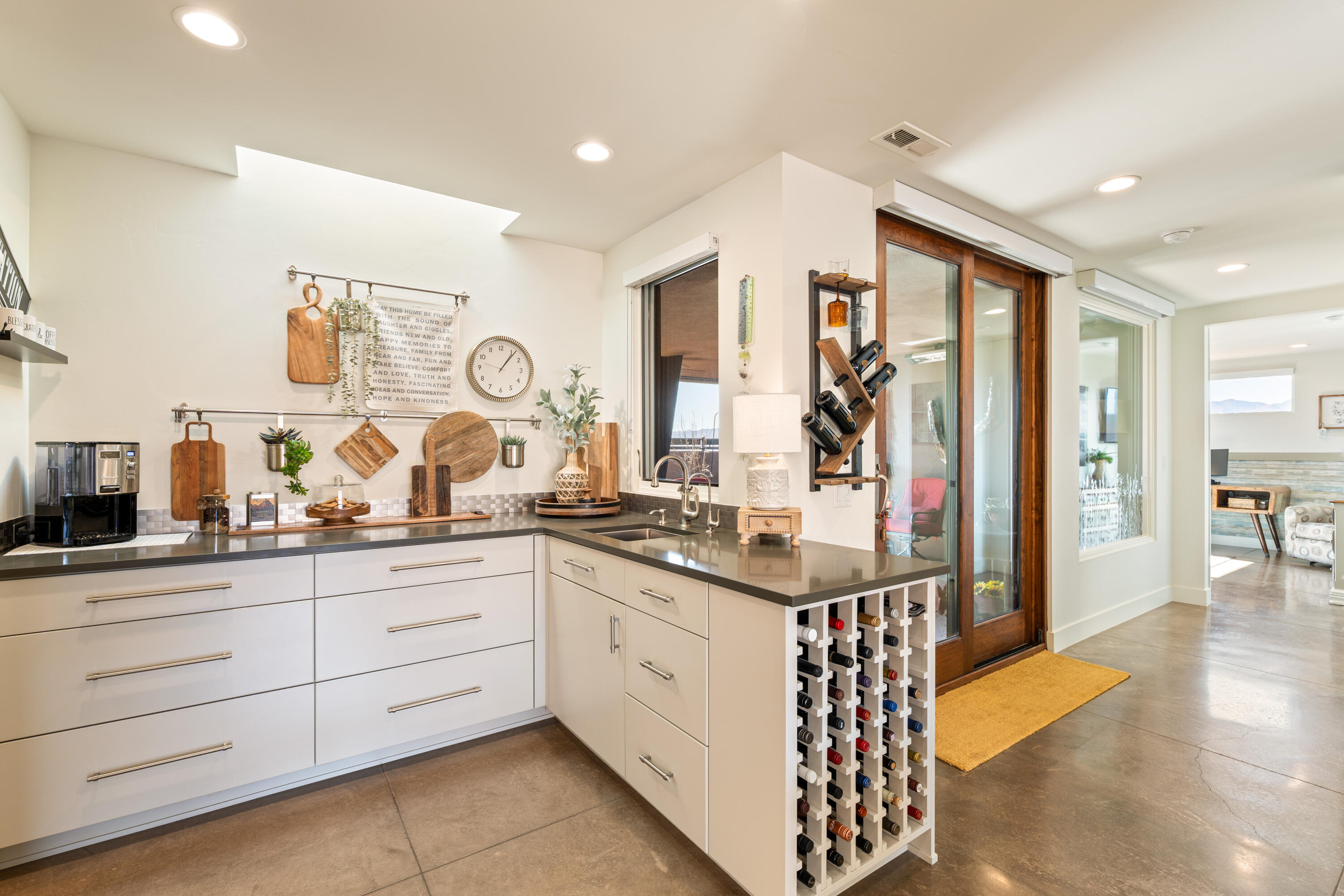 TAVIAWK - Residential