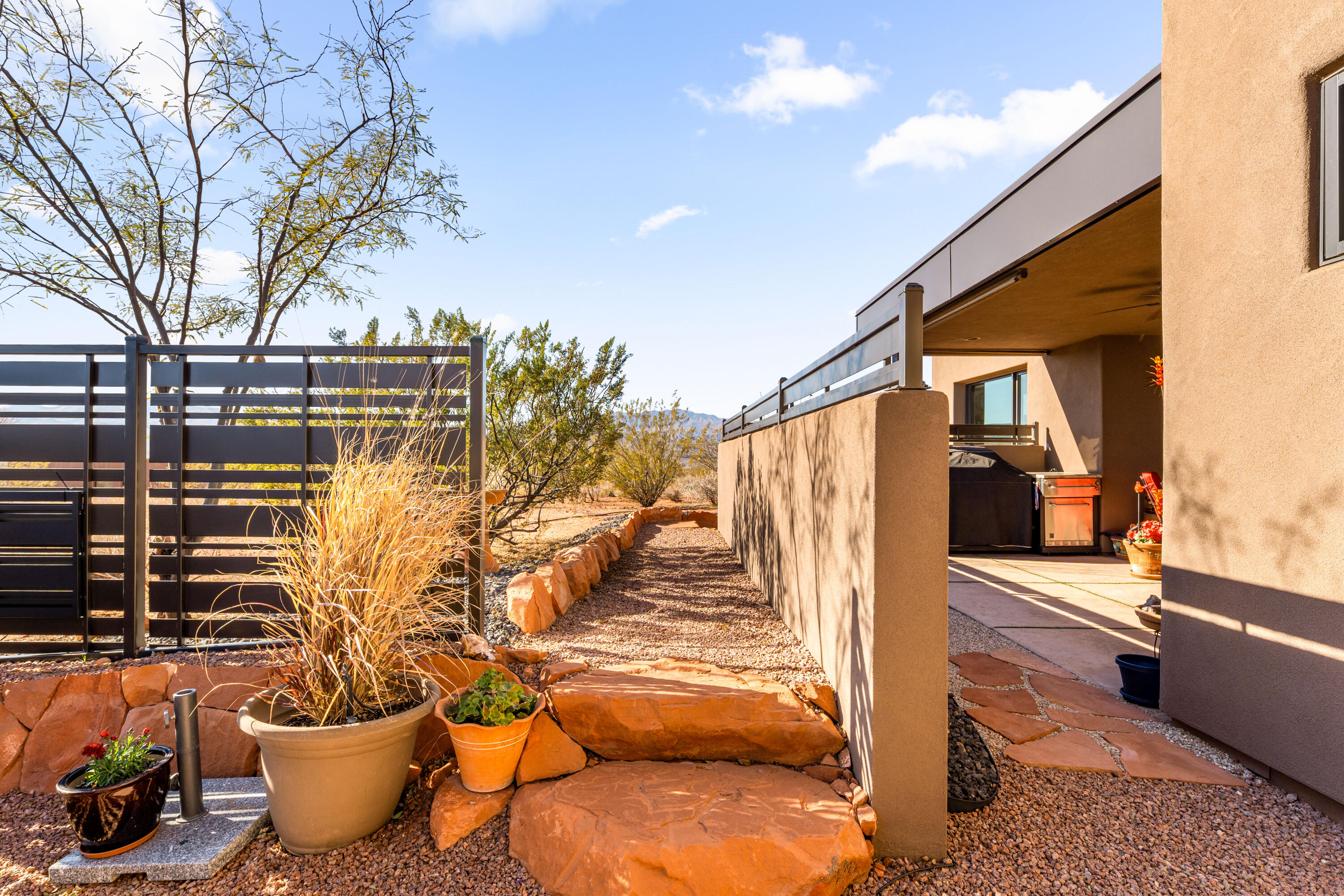 TAVIAWK - Residential