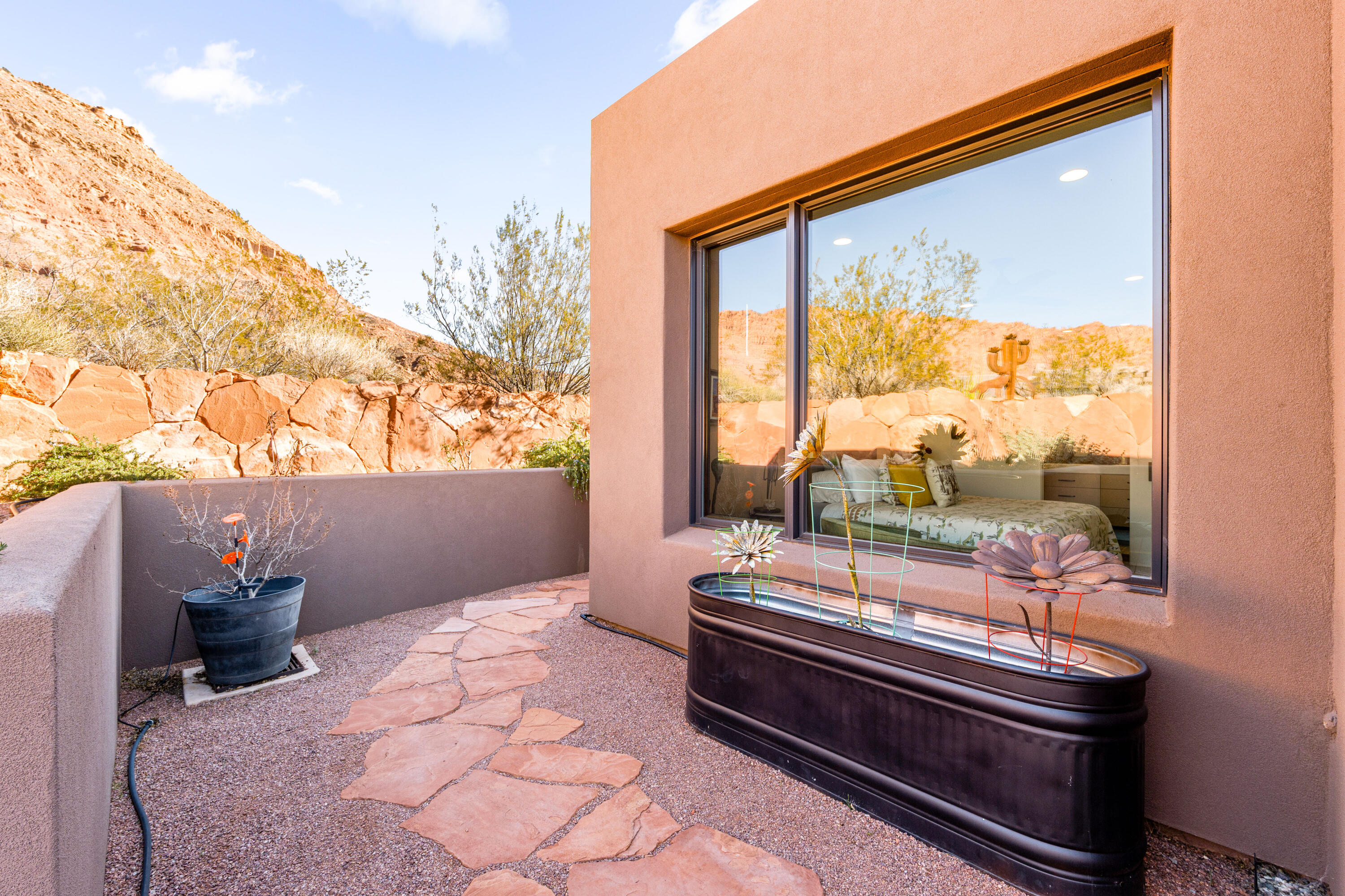 TAVIAWK - Residential