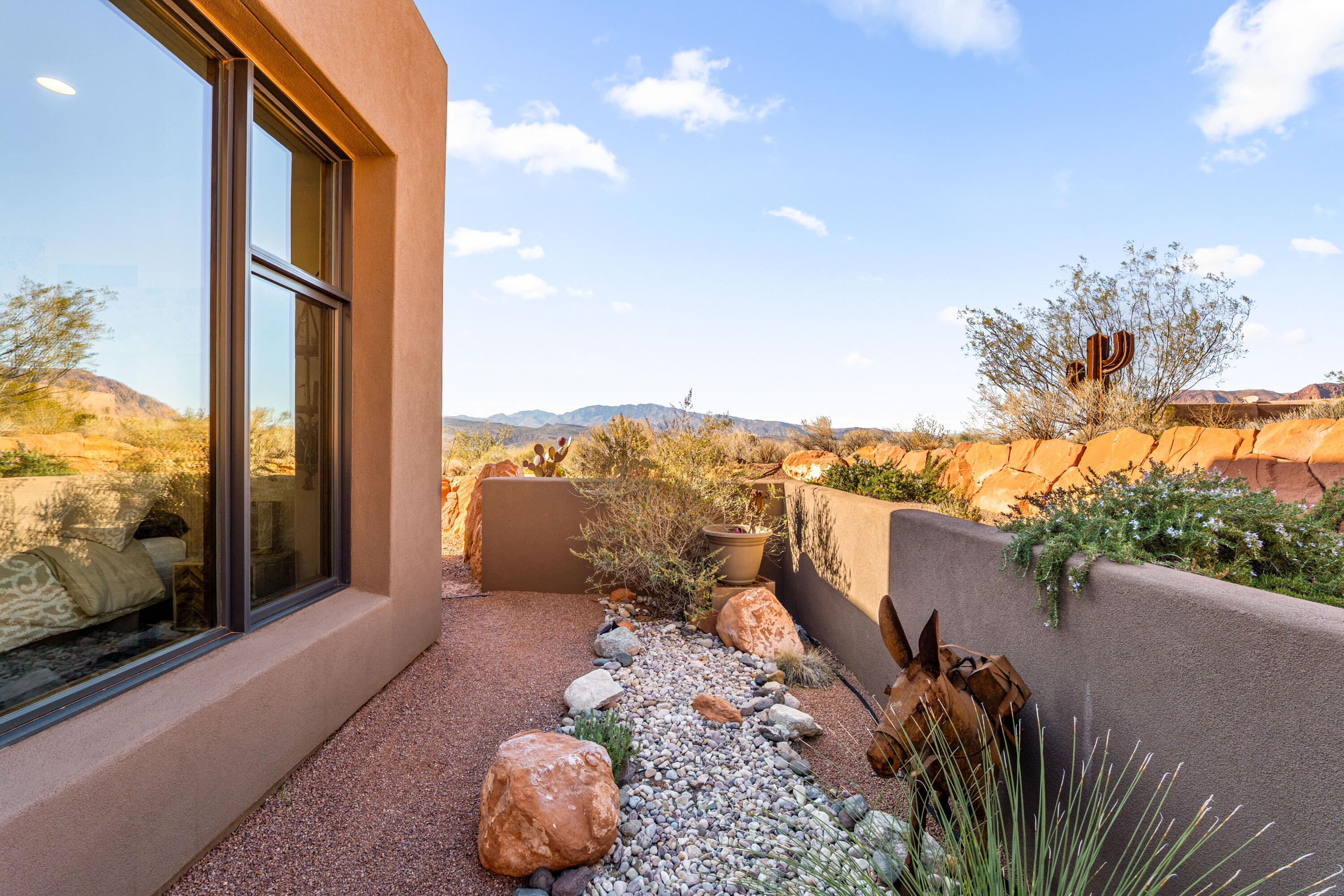 TAVIAWK - Residential