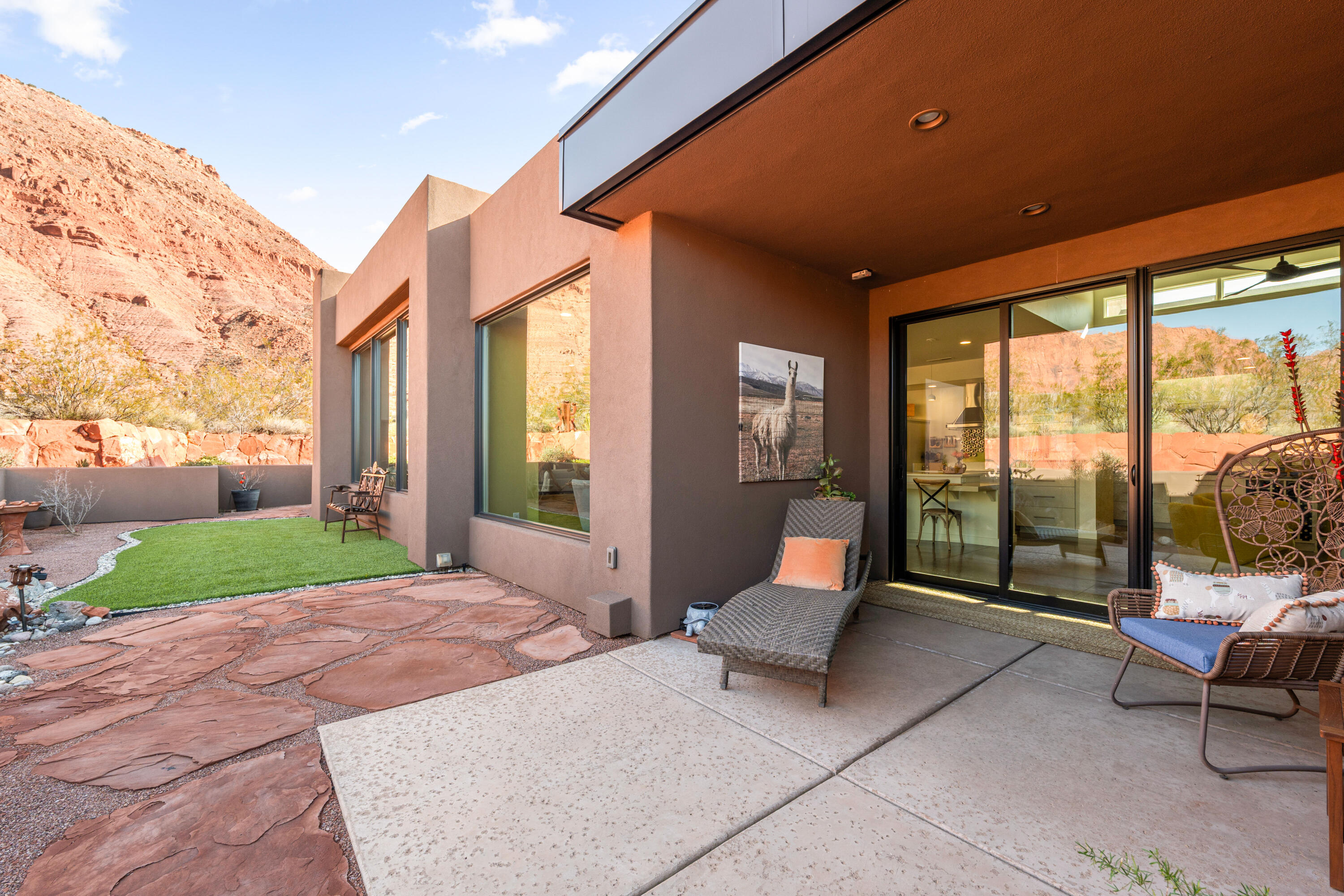 TAVIAWK - Residential