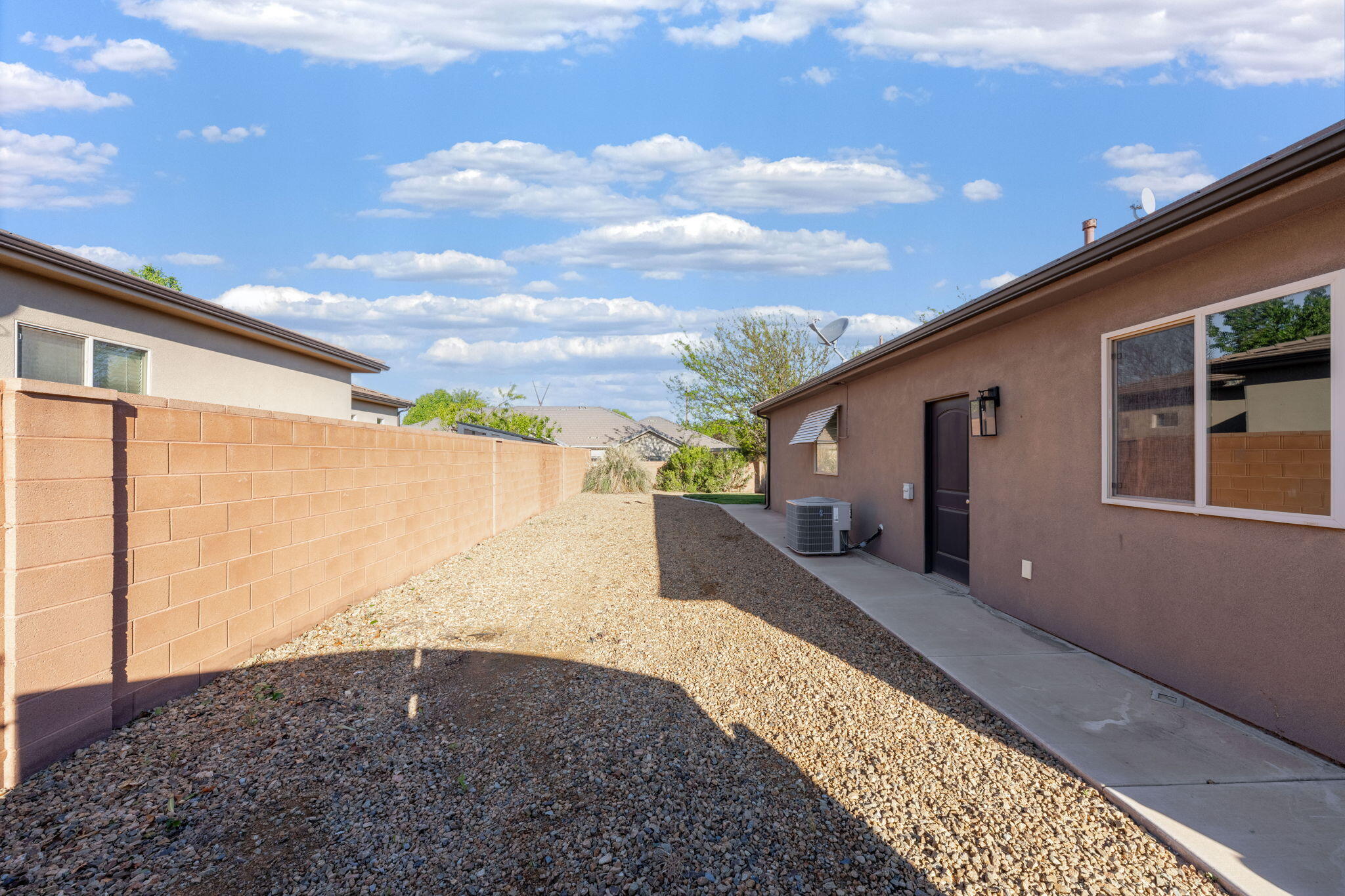 HERITAGE FIELDS - Residential