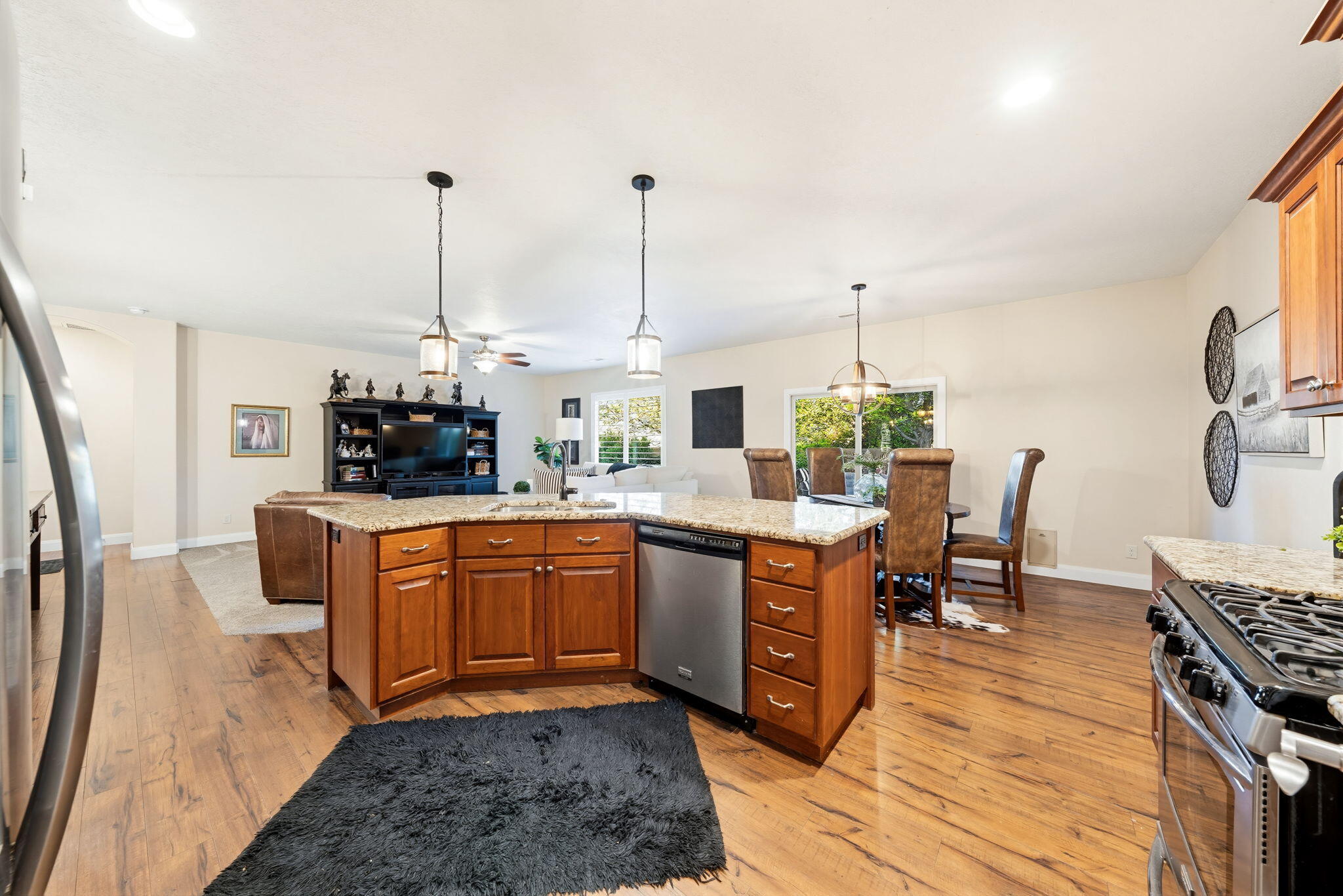 HERITAGE FIELDS - Residential