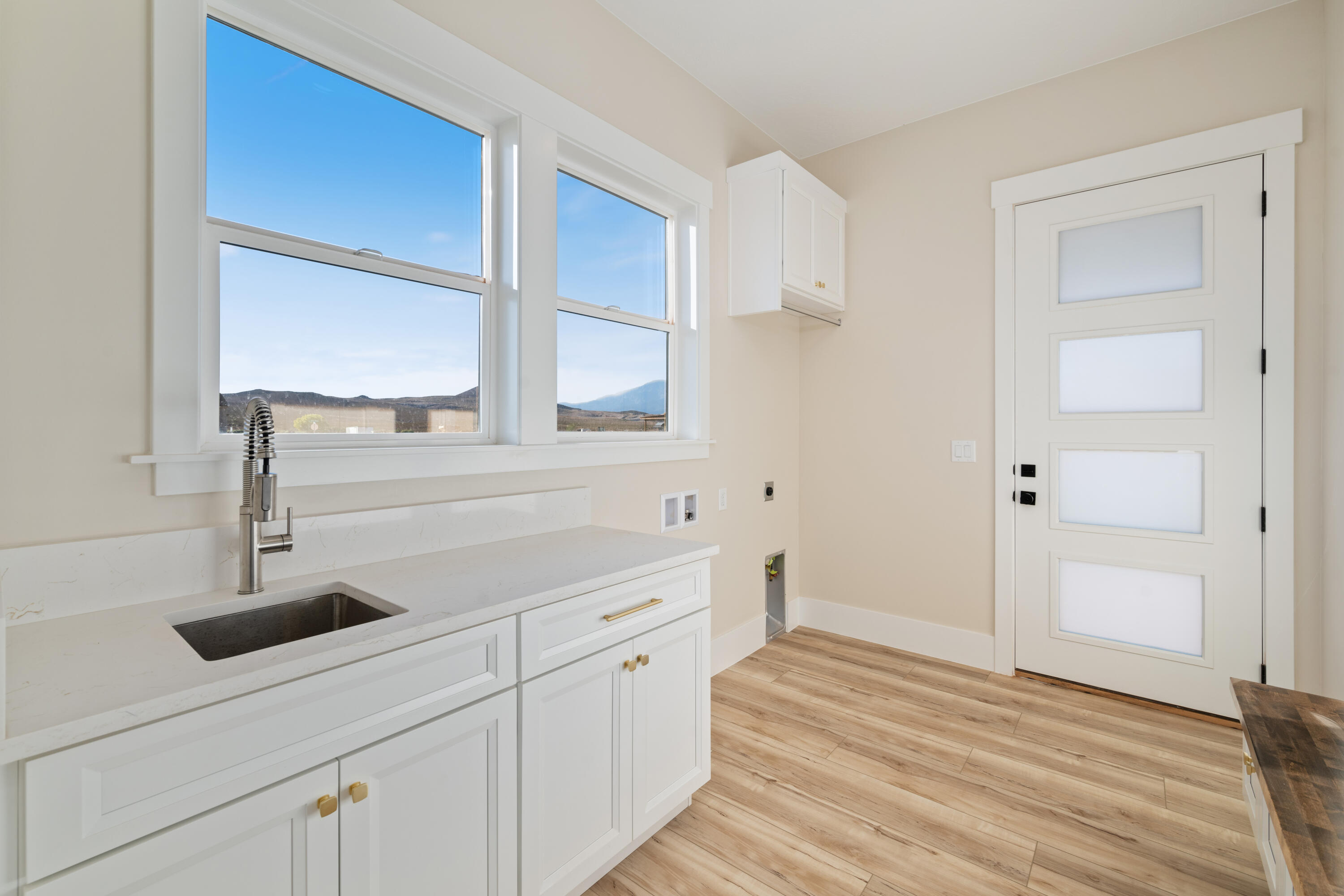 HURRICANE FIELDS ESTATES - Residential