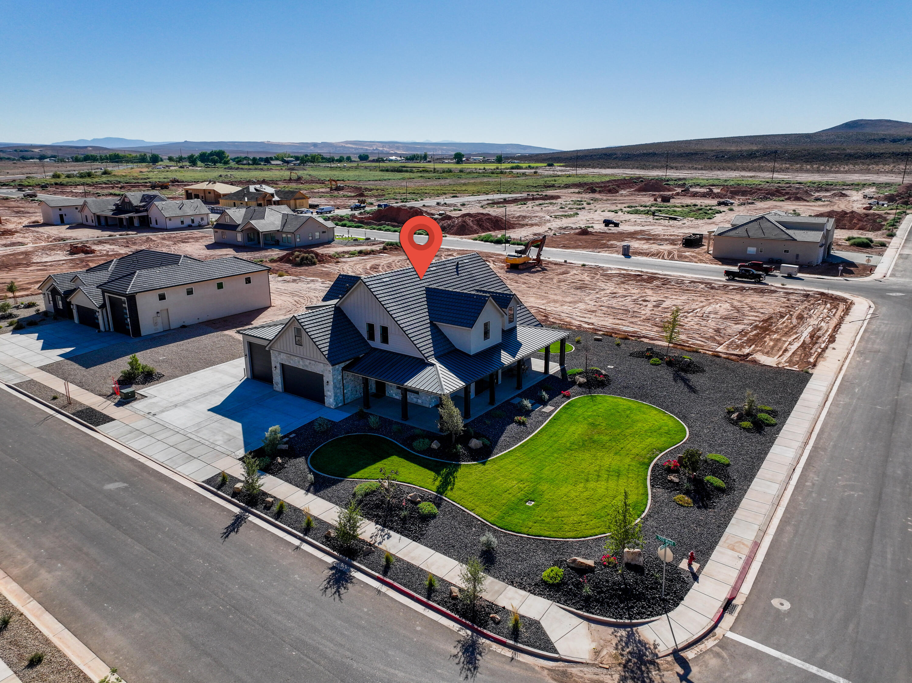 HURRICANE FIELDS ESTATES - Residential