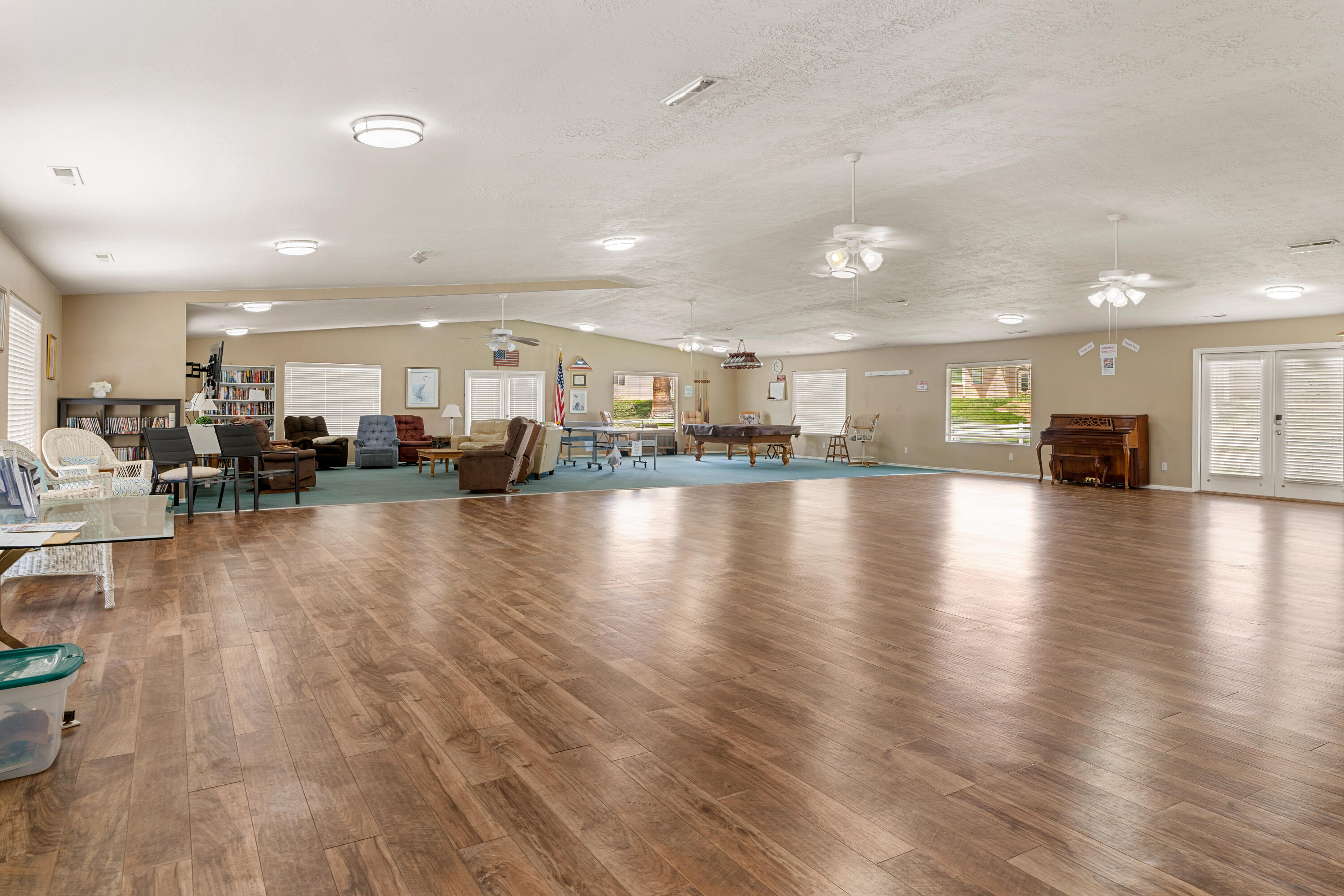 PADRE LAKES TOWNHOMES - Residential