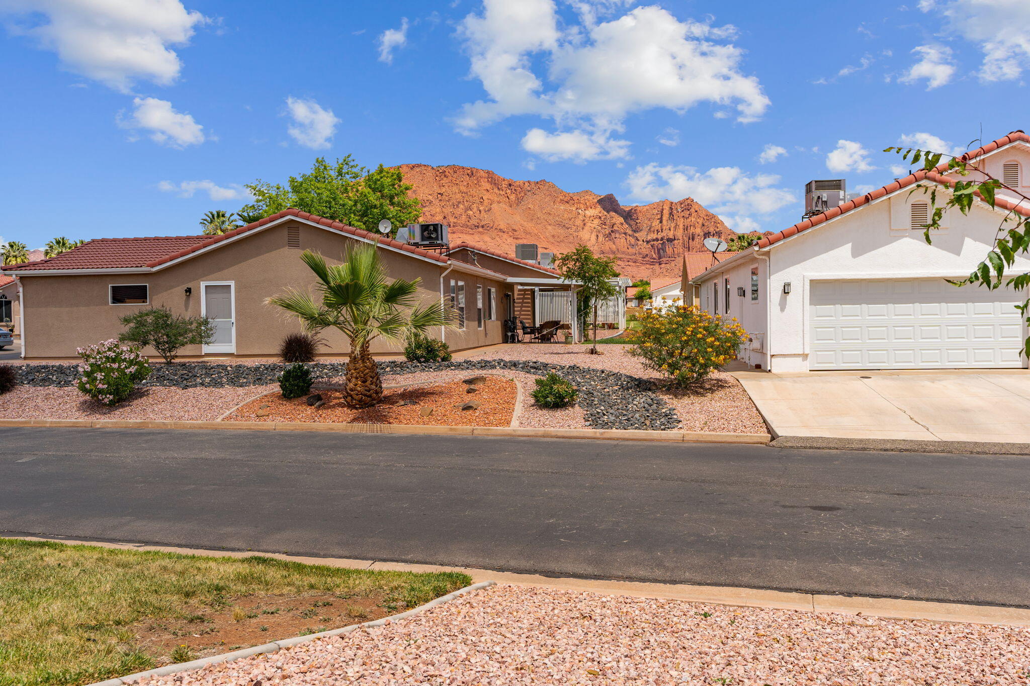 PADRE LAKES TOWNHOMES - Residential