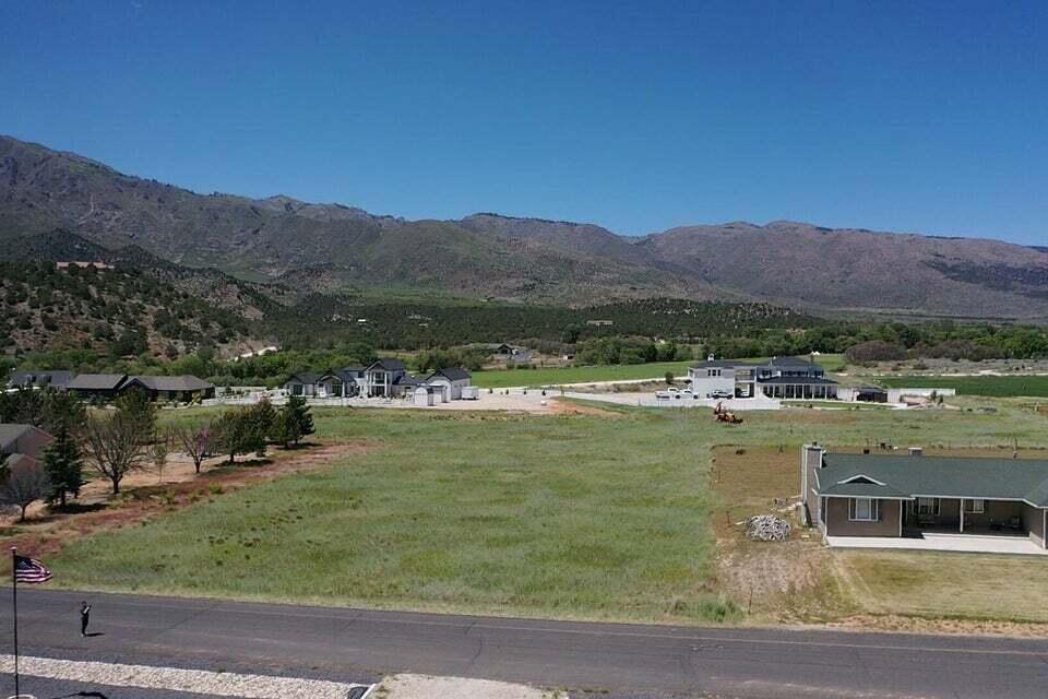 GREEN ACRES - Land