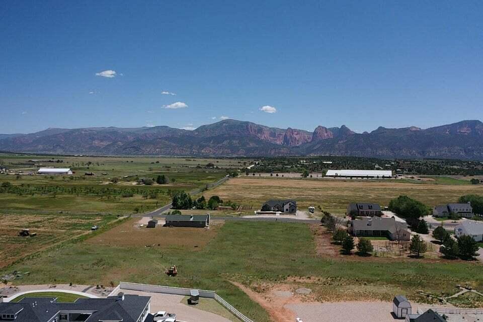 GREEN ACRES - Land