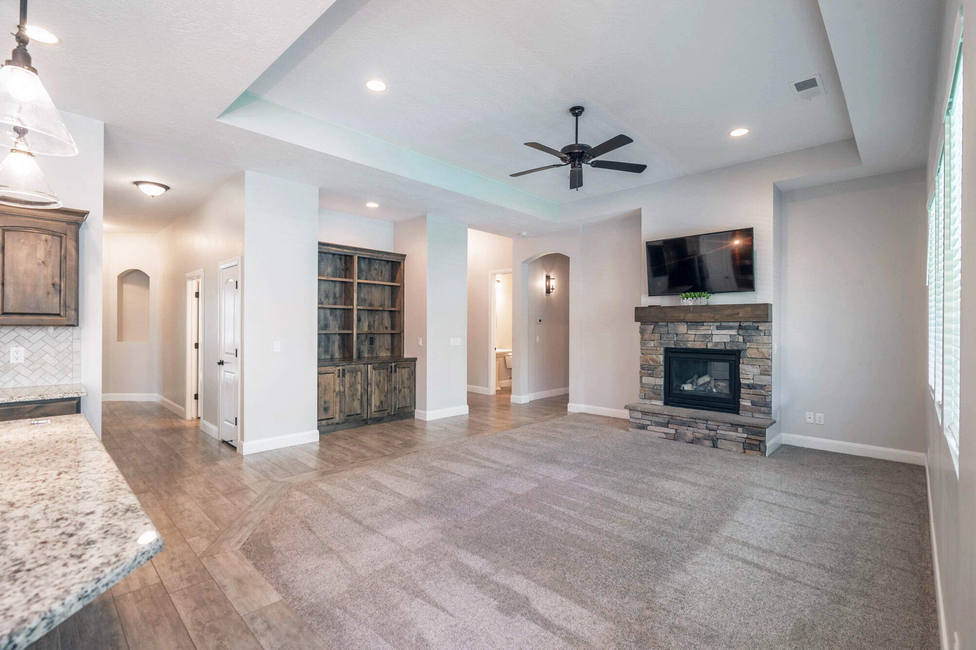 DIXIE SPRINGS - Residential