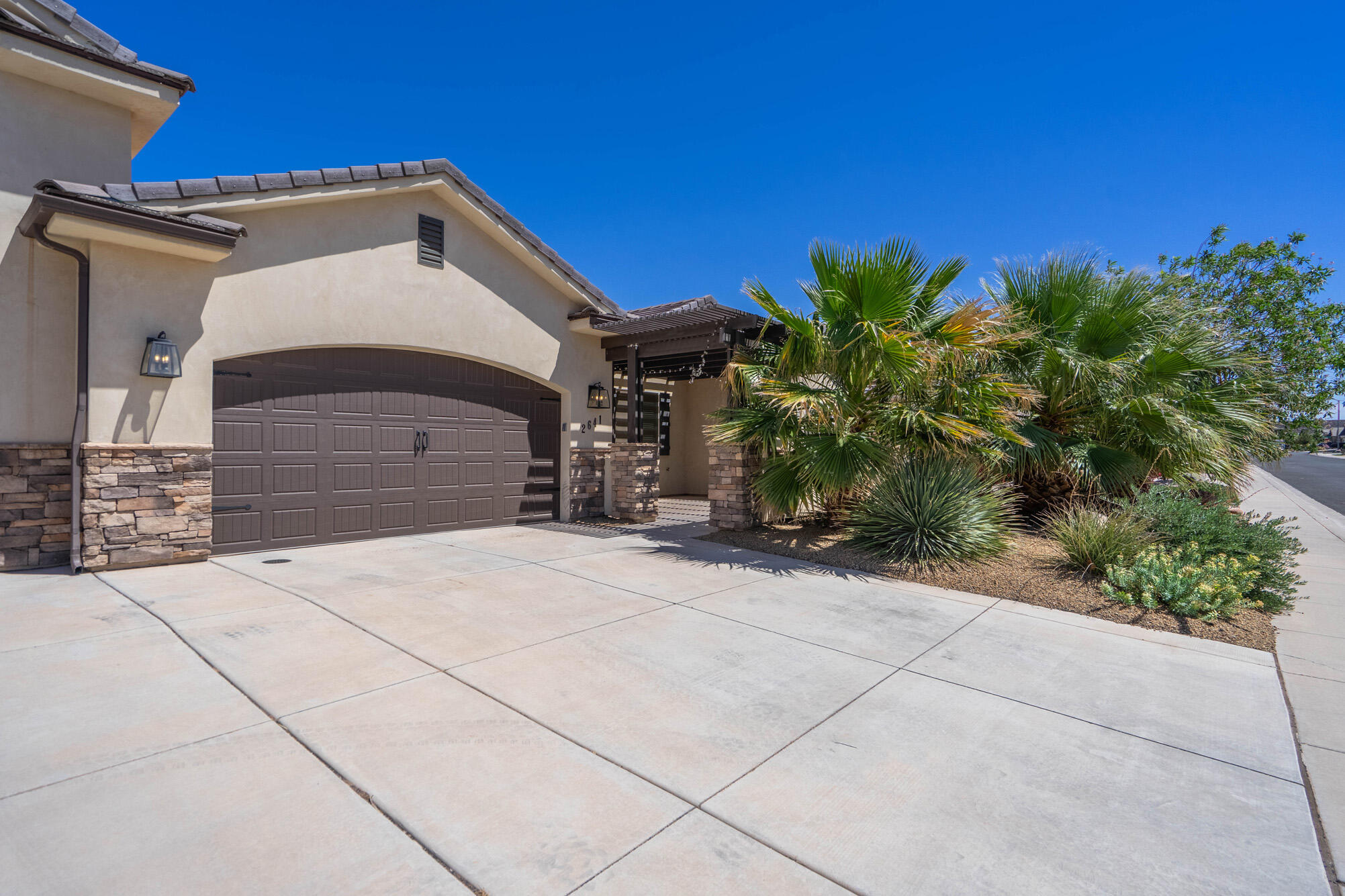 DIXIE SPRINGS - Residential