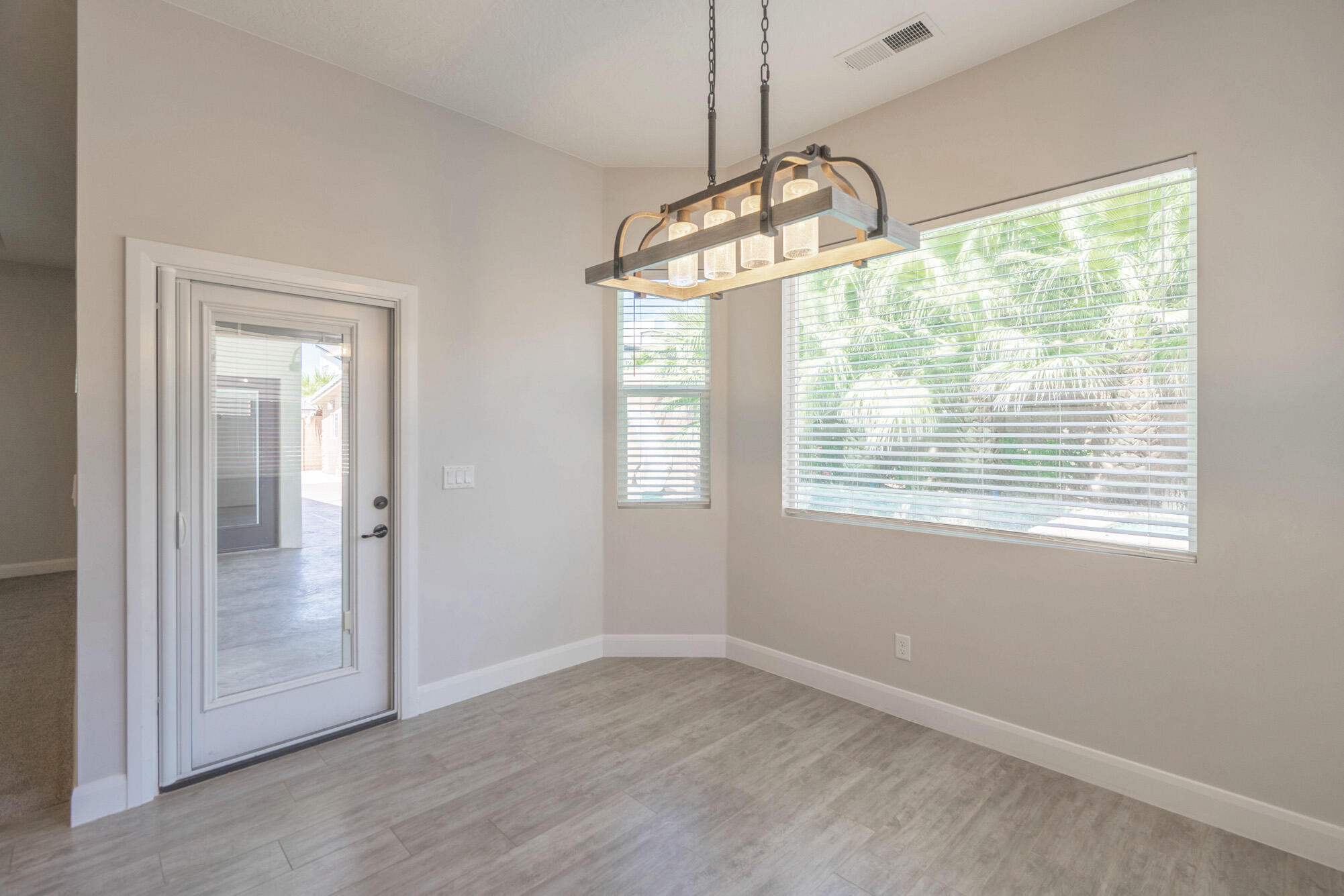 DIXIE SPRINGS - Residential