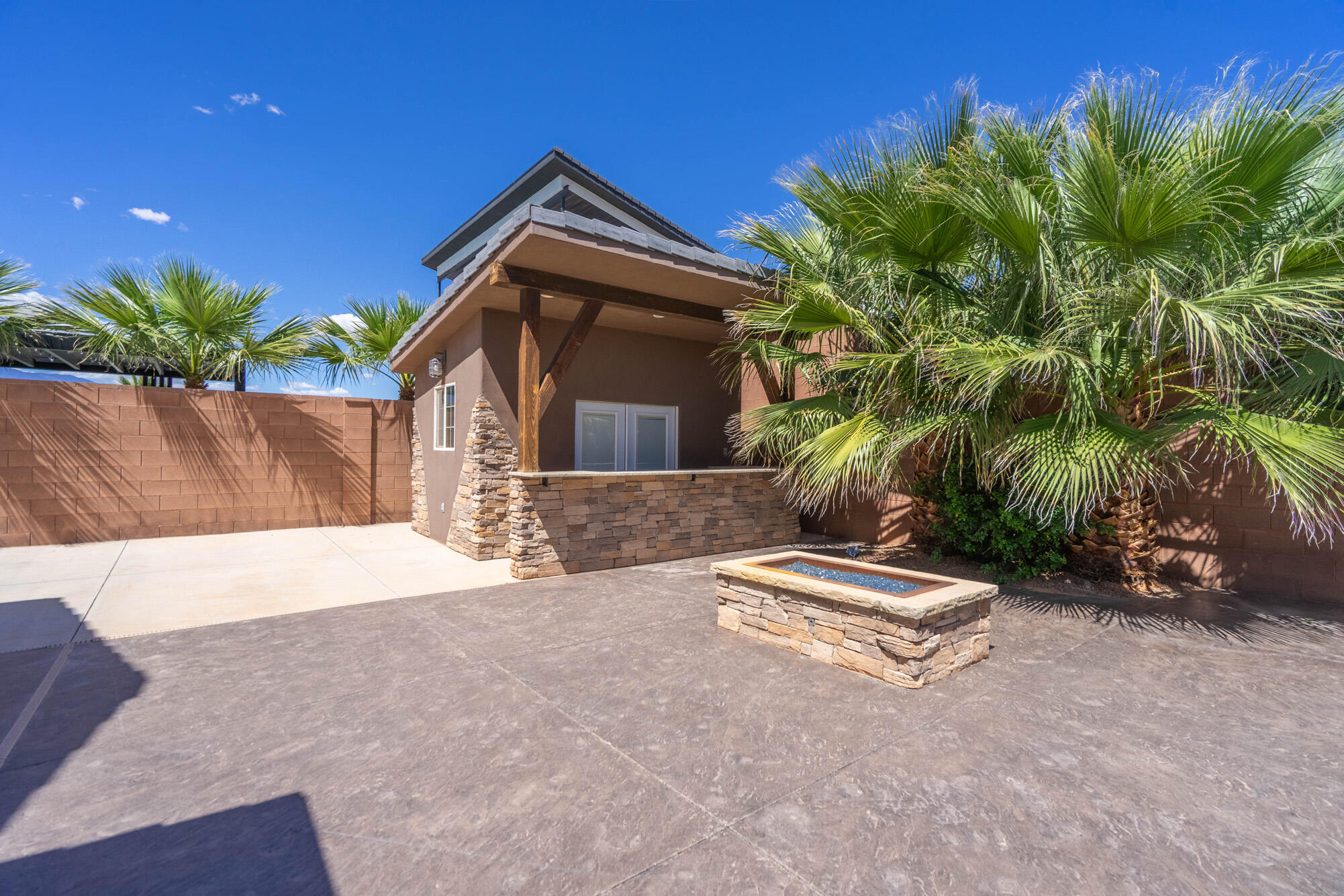 DIXIE SPRINGS - Residential