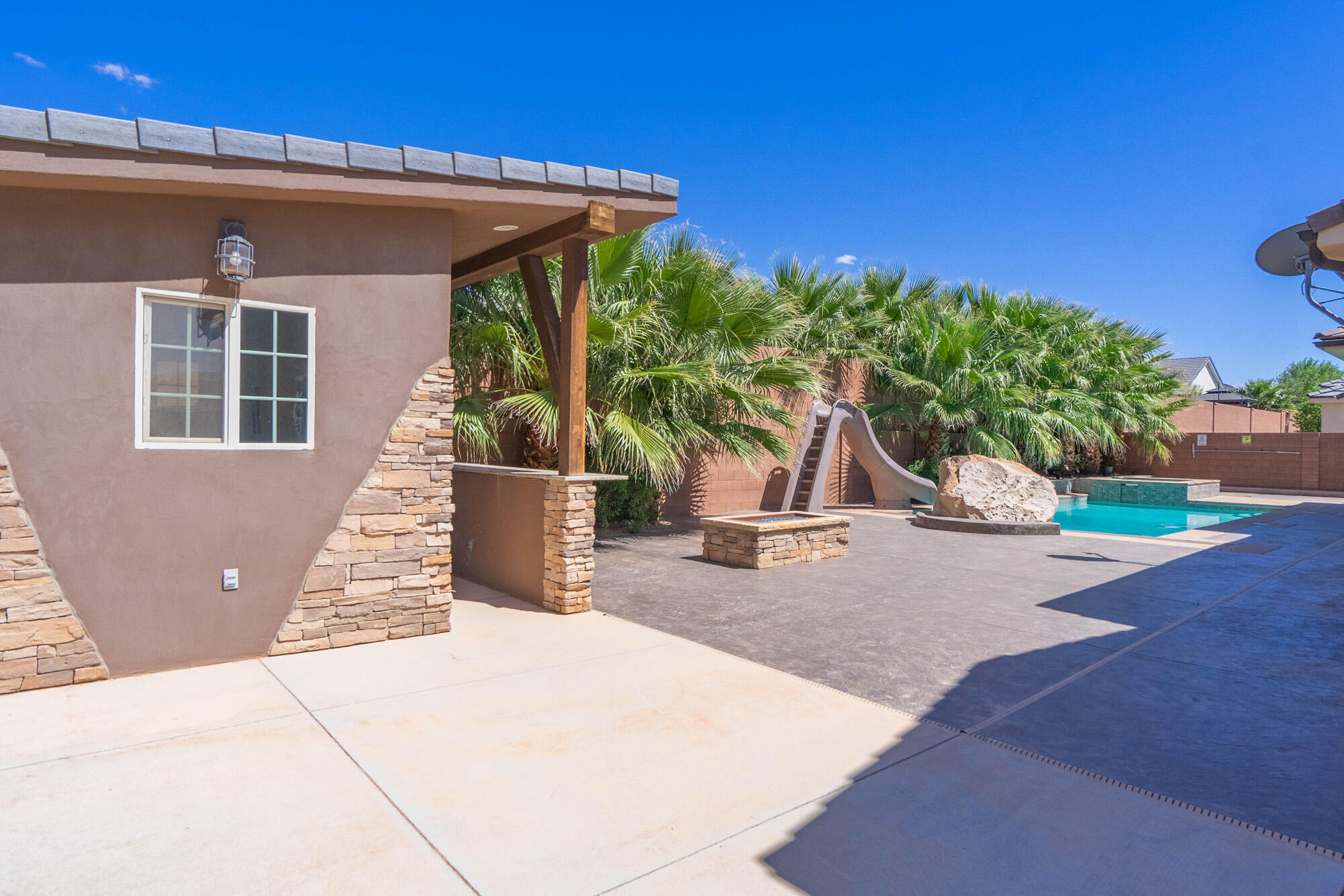 DIXIE SPRINGS - Residential
