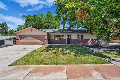 Photo of 1386 W 490 N, Saint George, UT 84770 (MLS # 26-271913)