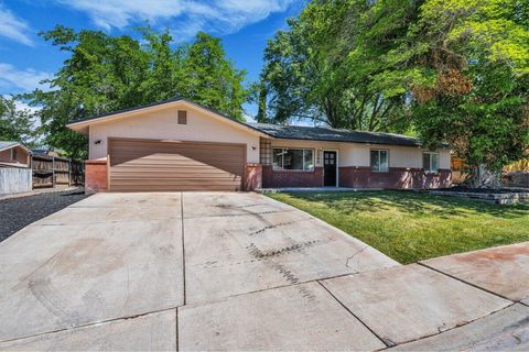 Tiny photo for 1386 W 490 N, Saint George, UT 84770 (MLS # 26-271913)