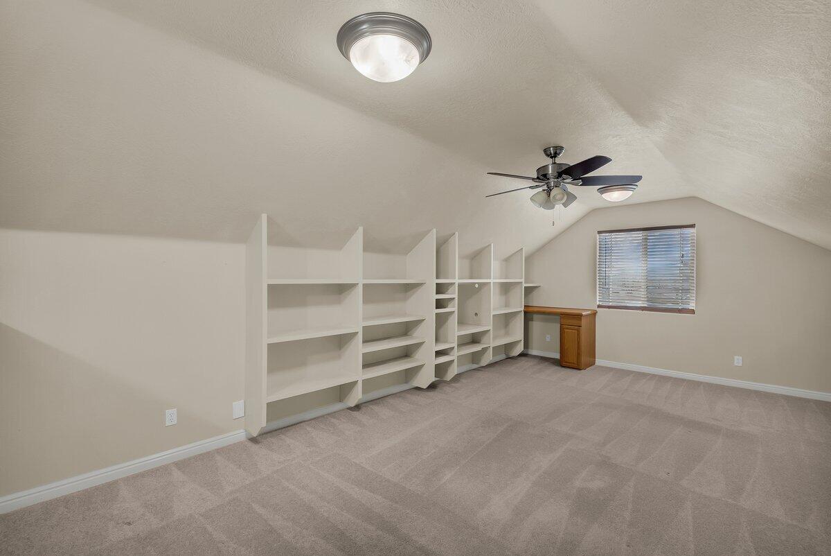 CLOVERLAND - Residential