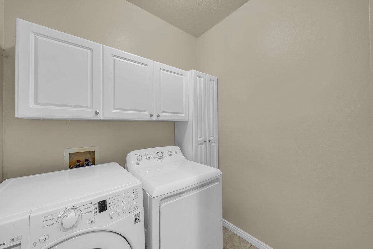 CLOVERLAND - Residential