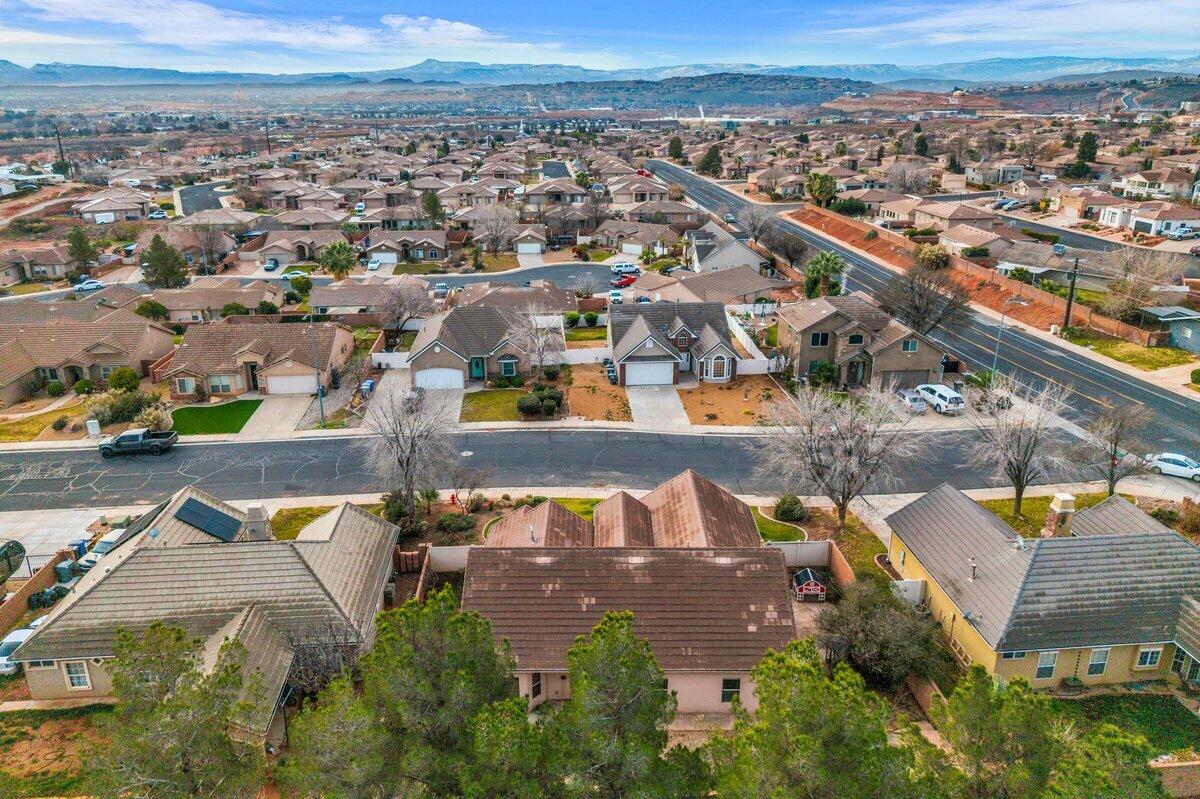 CLOVERLAND - Residential