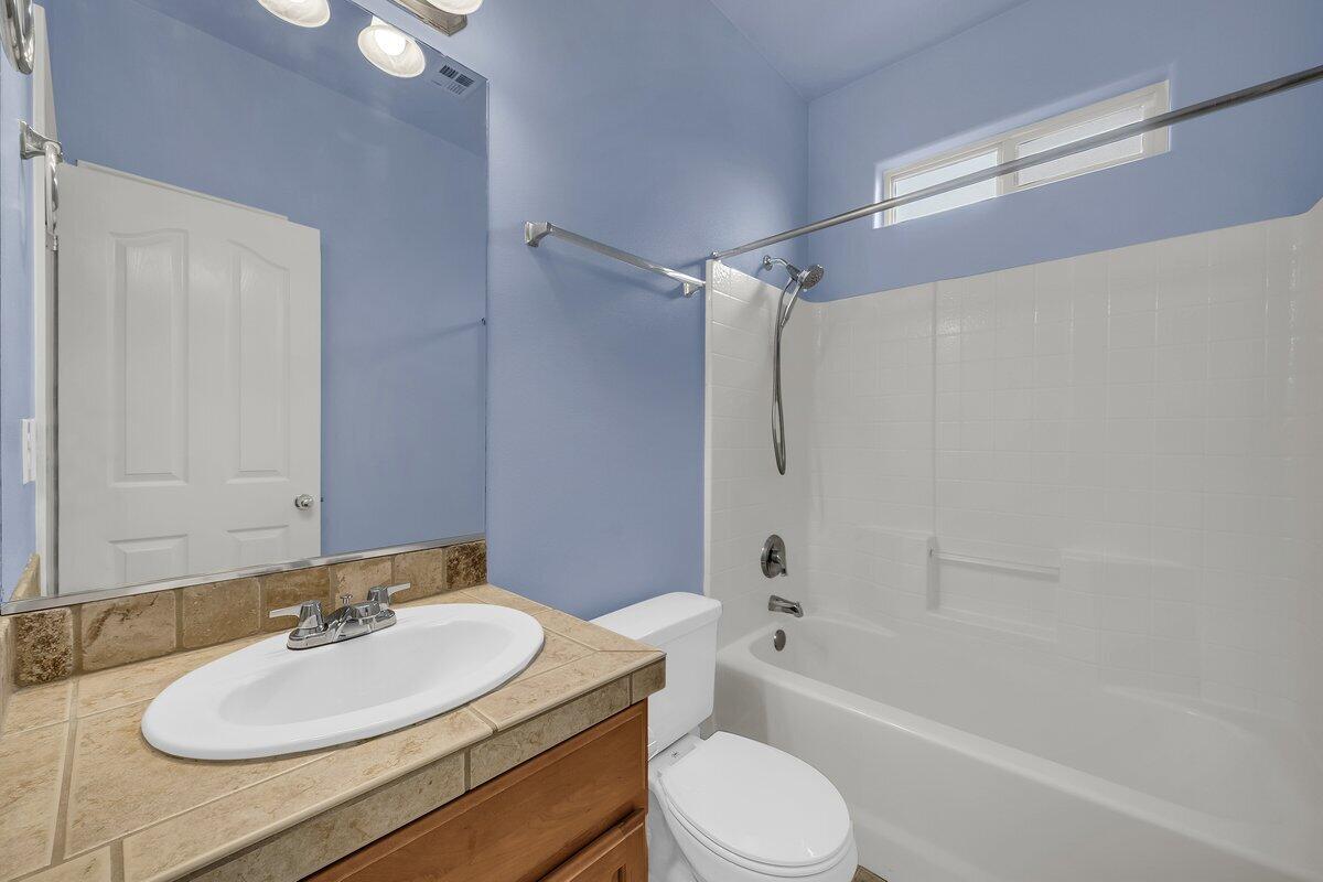 CLOVERLAND - Residential