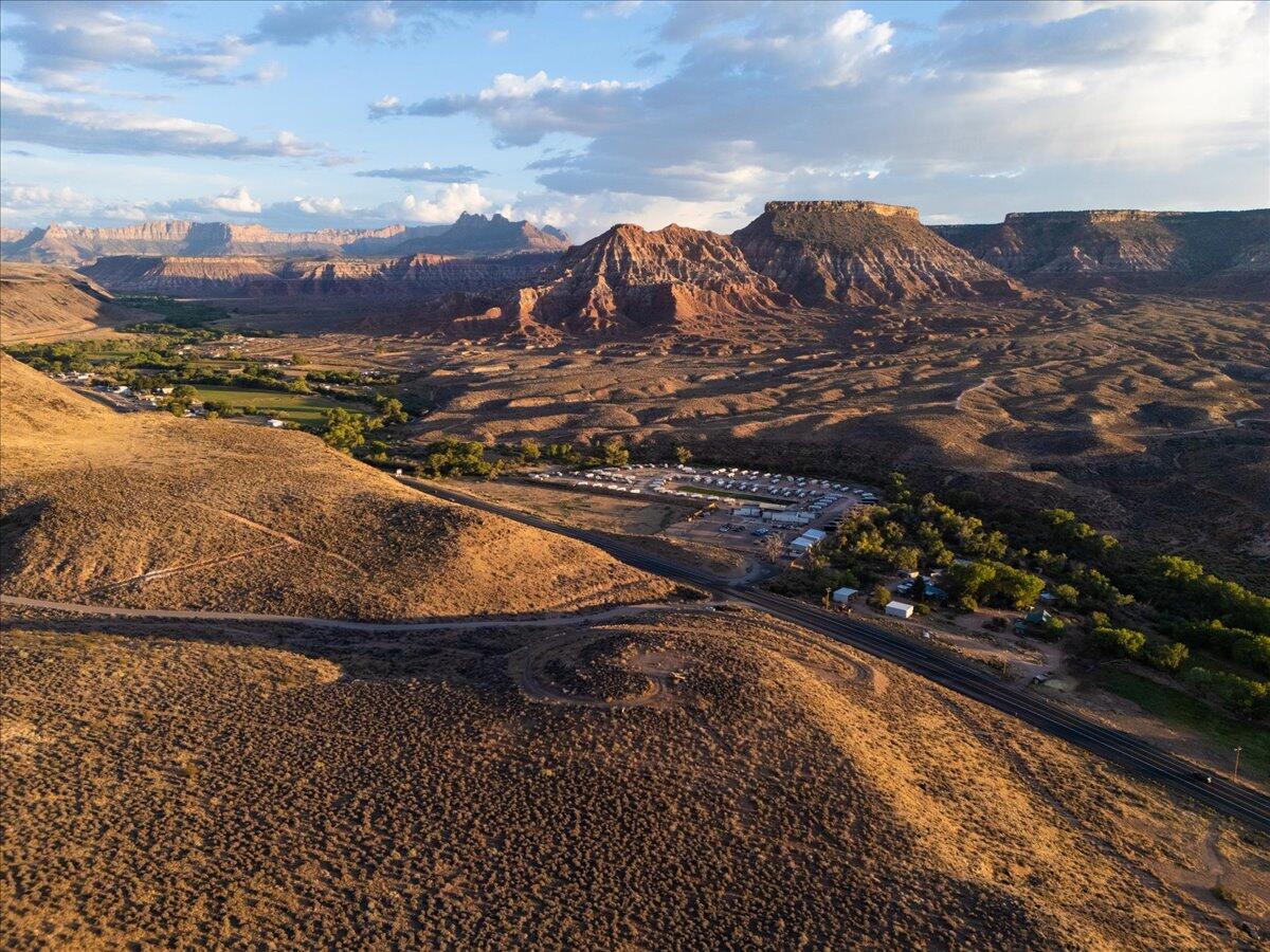 VIRGIN TOWNSITE - Land