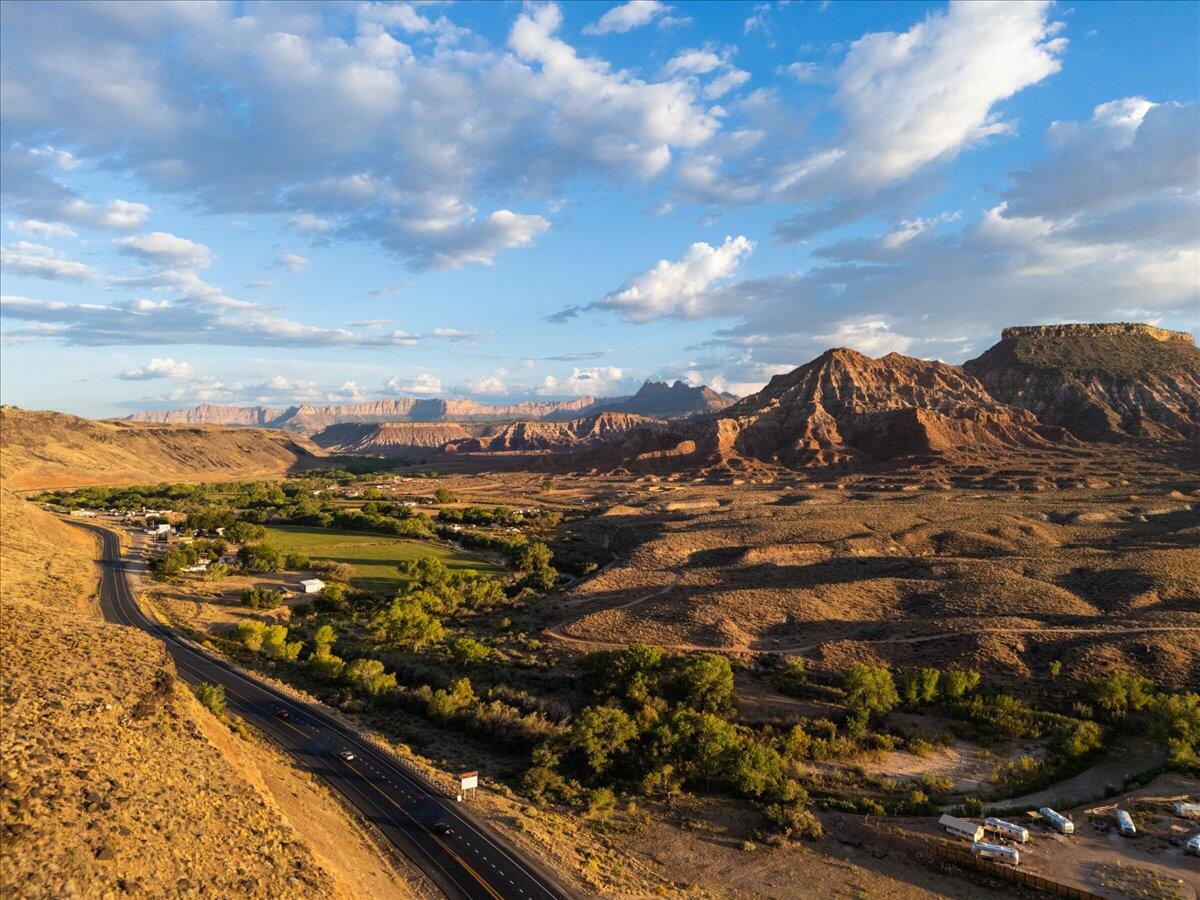 VIRGIN TOWNSITE - Land