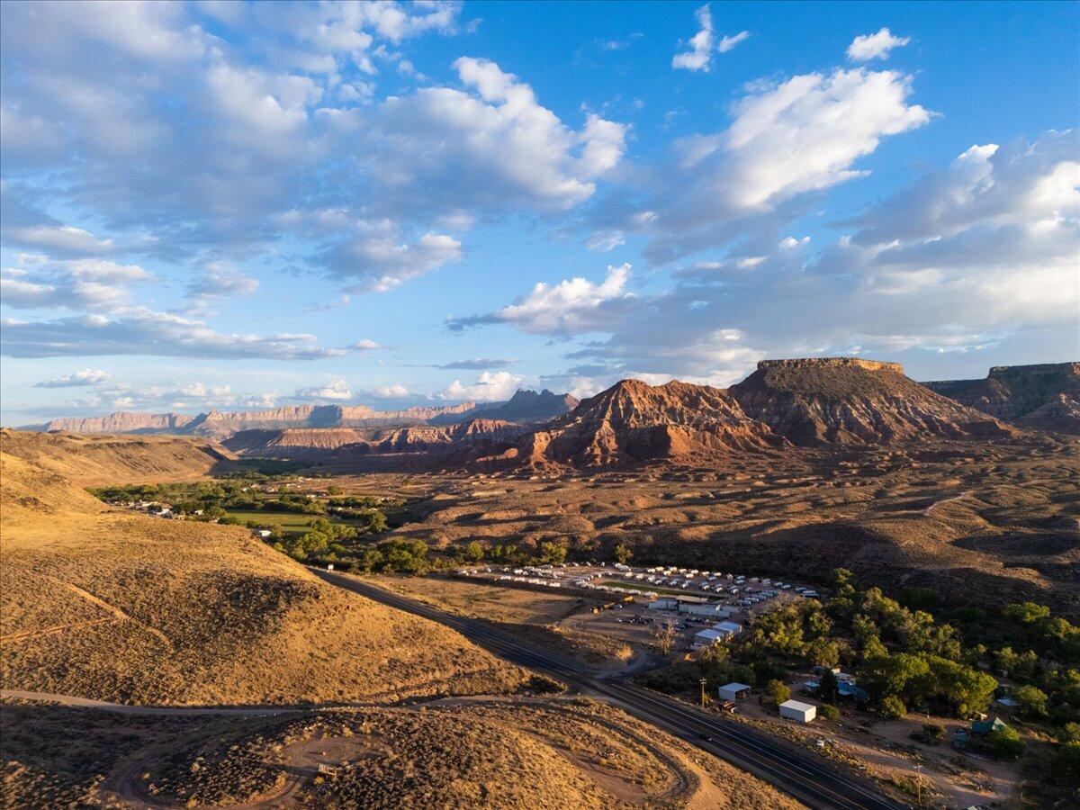 VIRGIN TOWNSITE - Land