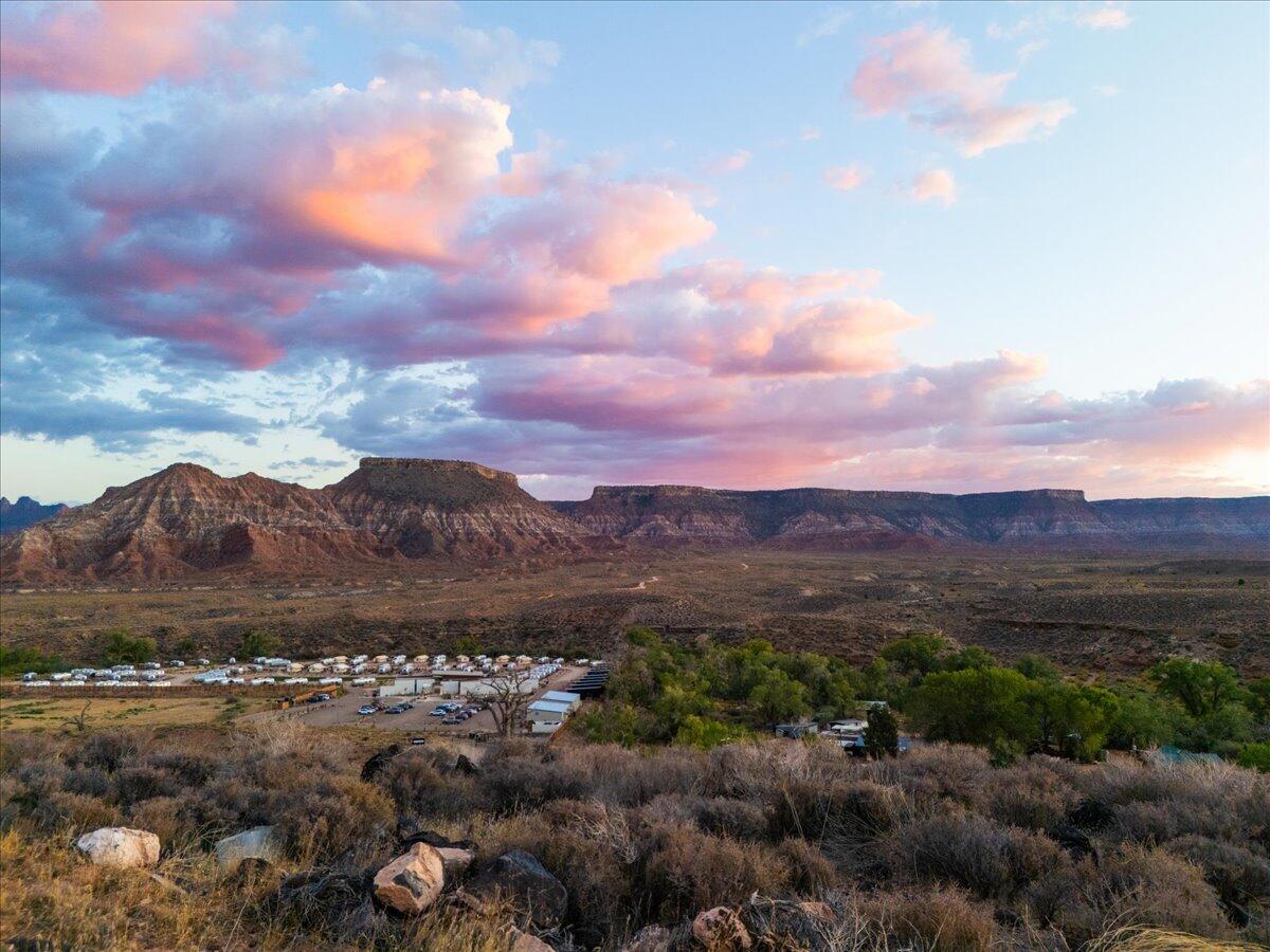 VIRGIN TOWNSITE - Land