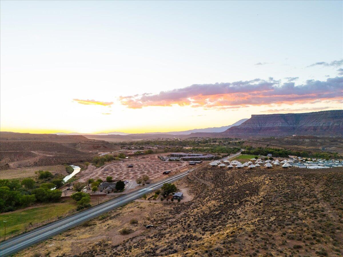 VIRGIN TOWNSITE - Land