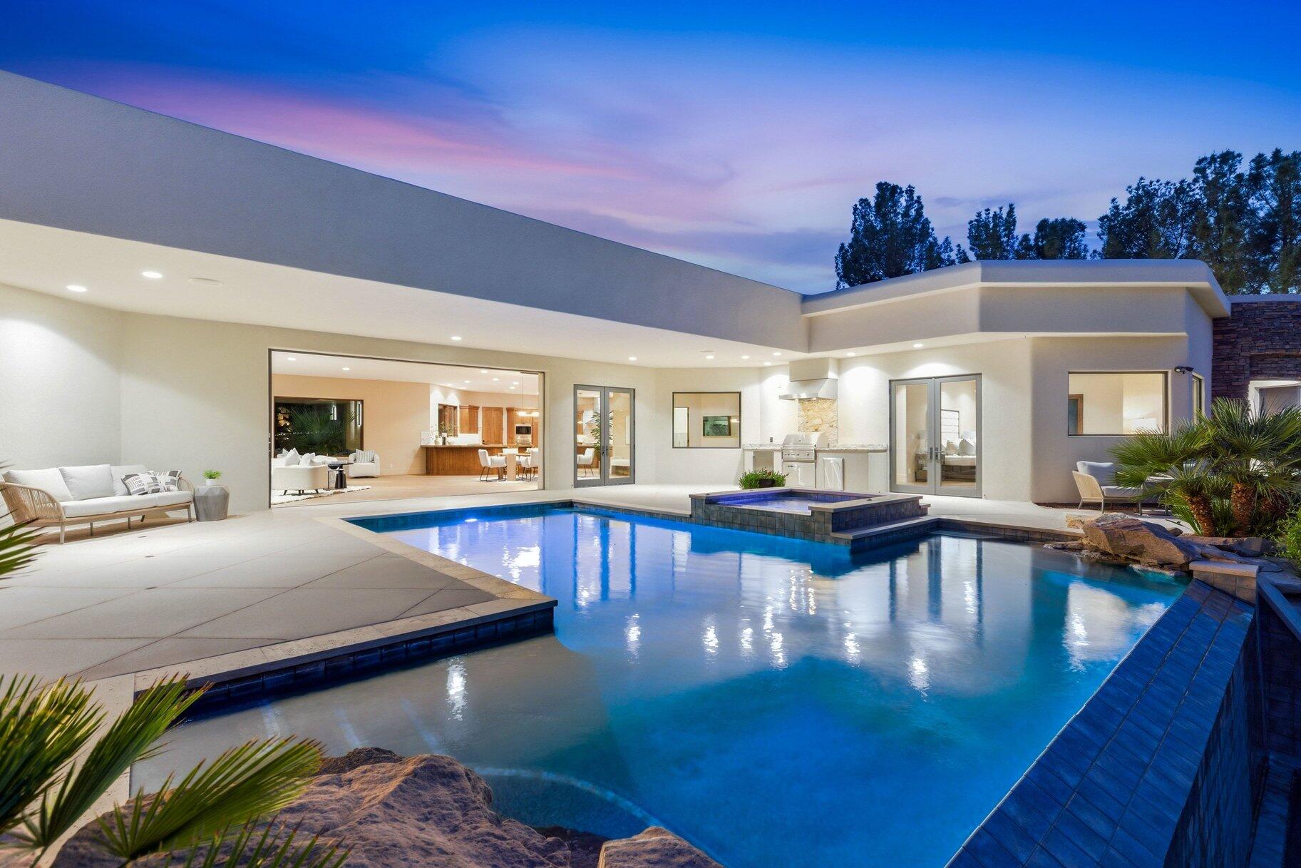 STONE CLIFF - Residential