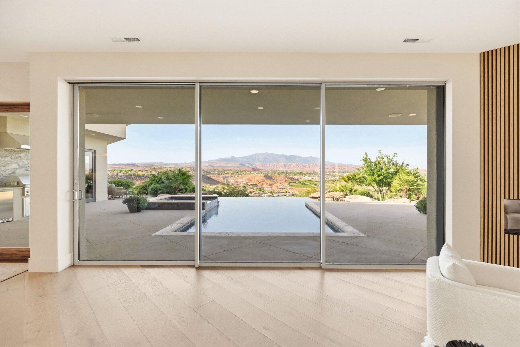 STONE CLIFF - Residential