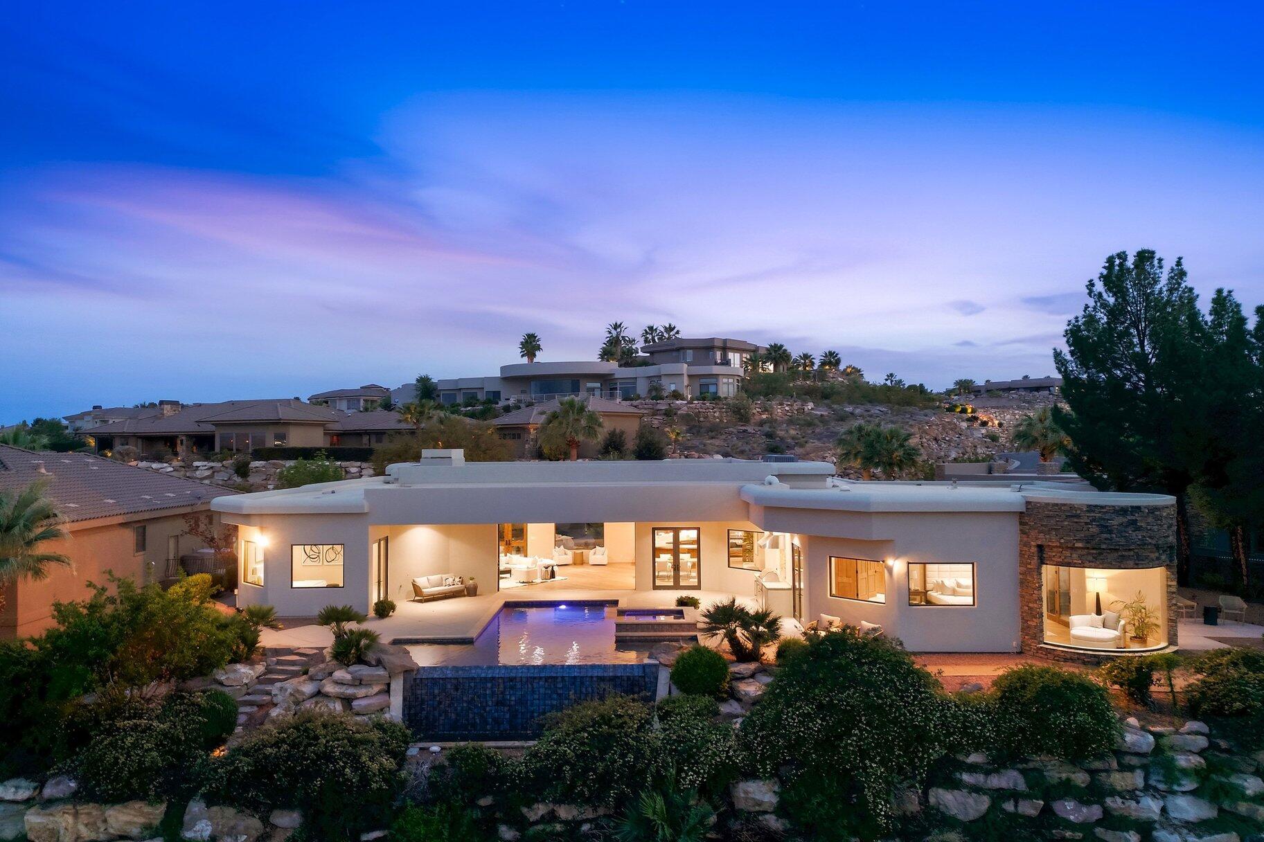 STONE CLIFF - Residential