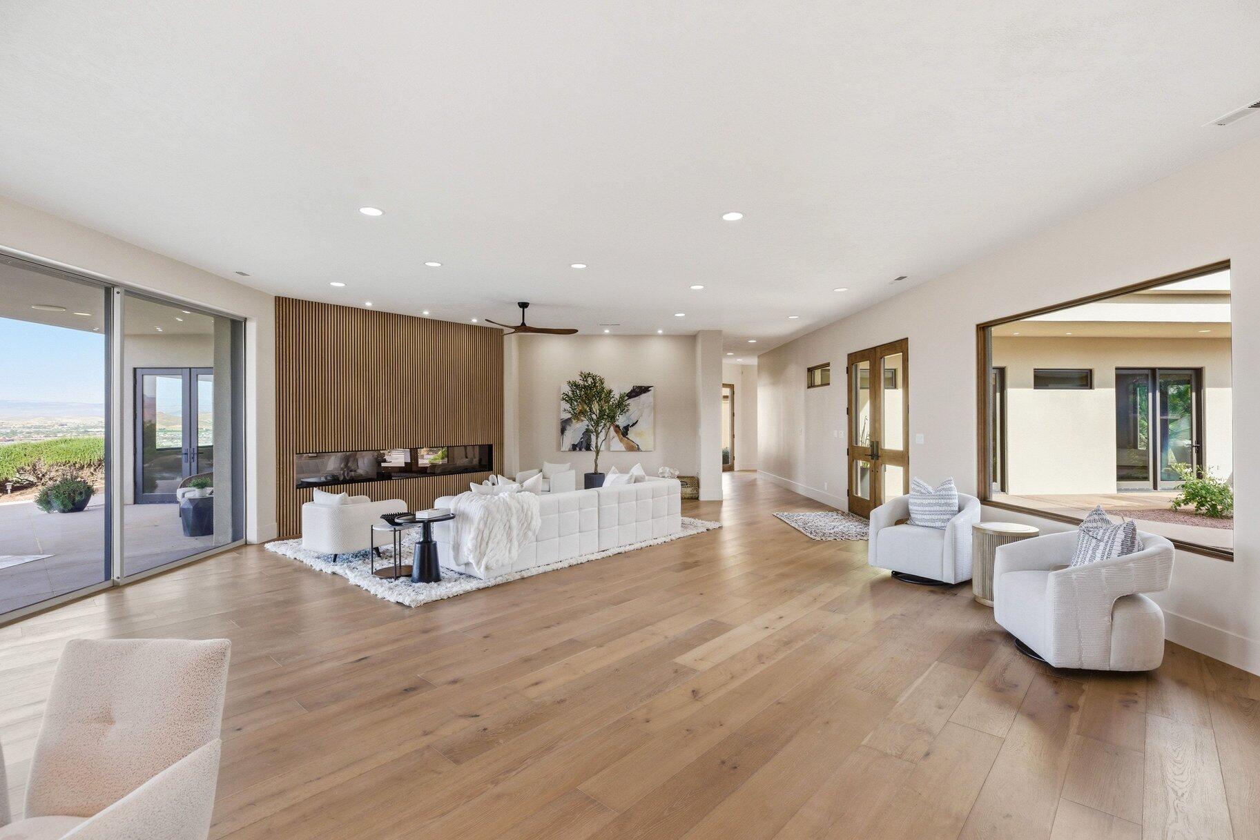 STONE CLIFF - Residential