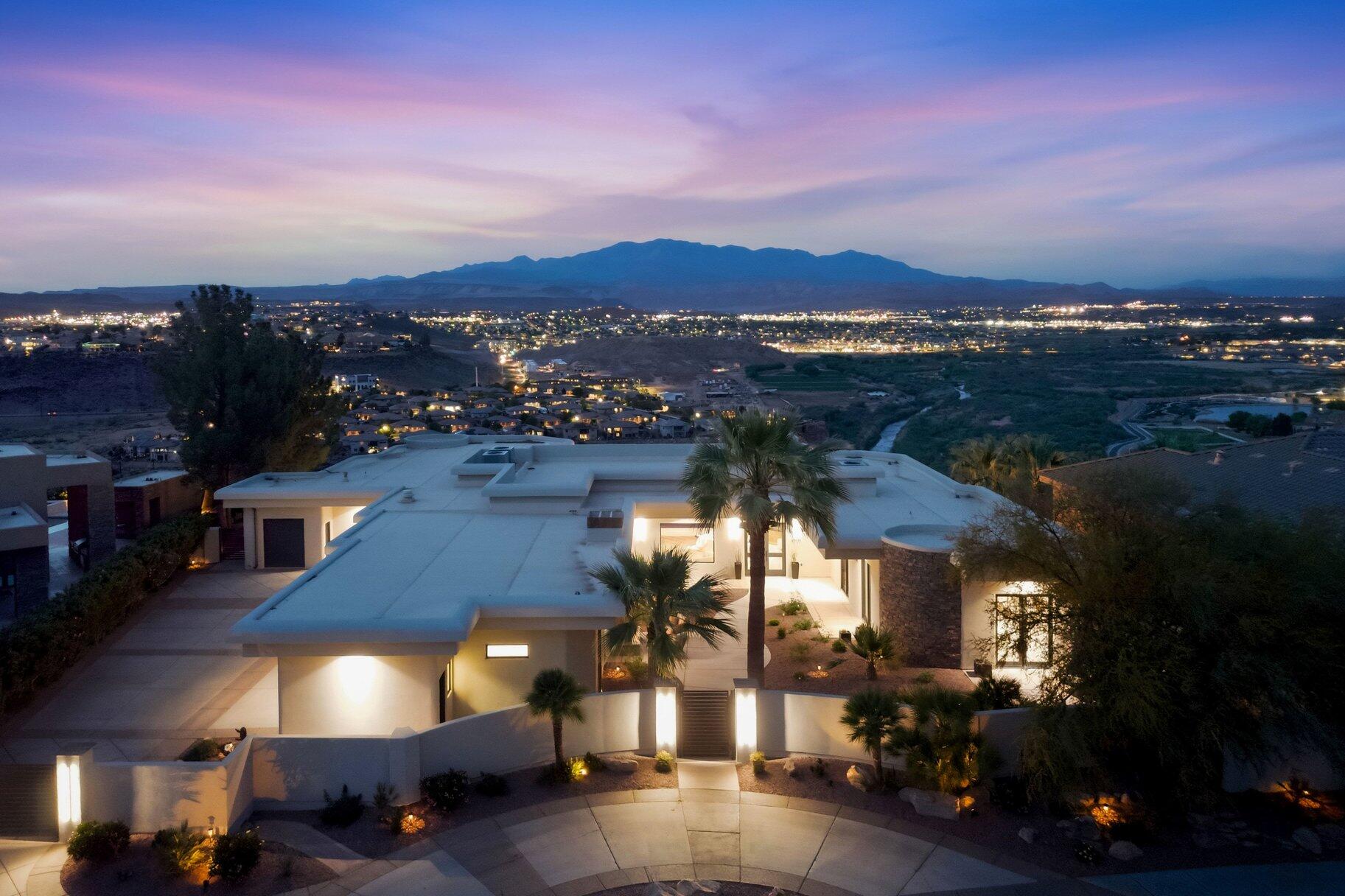 STONE CLIFF - Residential