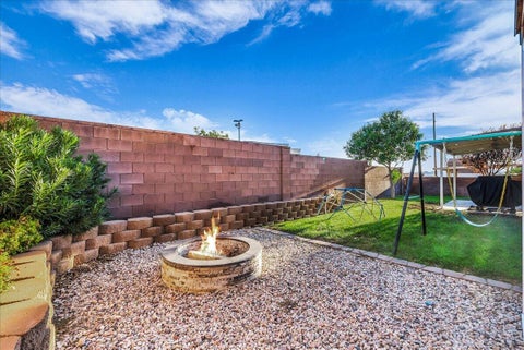 Tiny photo for 3427 W 90 N, Hurricane, UT 84737 (MLS # 26-276868)