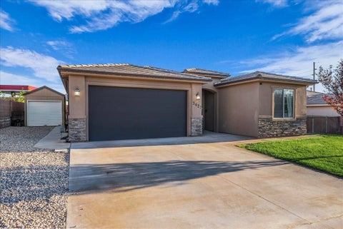 Photo of 3427 W 90 N, Hurricane, UT 84737 (MLS # 26-276868)