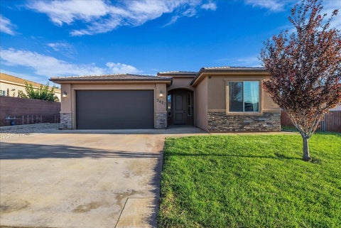 Tiny photo for 3427 W 90 N, Hurricane, UT 84737 (MLS # 26-276868)