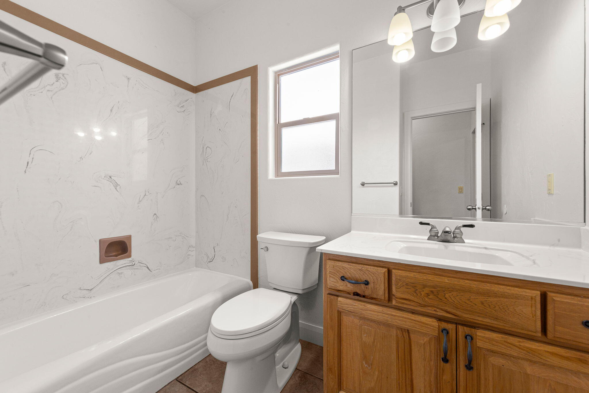 BLOOMINGTON HILLS - Residential