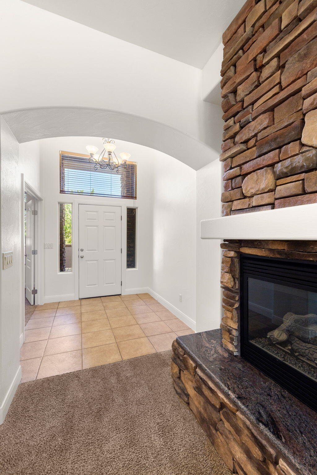 BLOOMINGTON HILLS - Residential