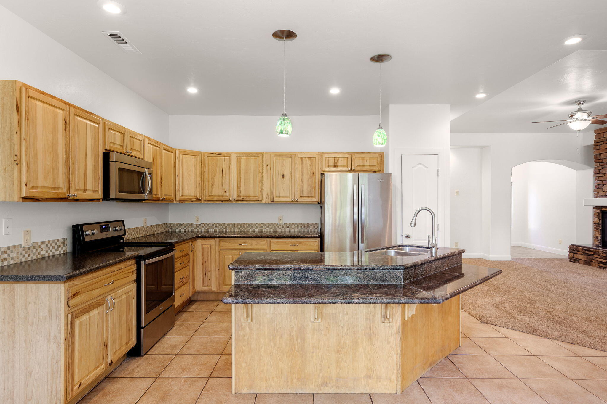 BLOOMINGTON HILLS - Residential