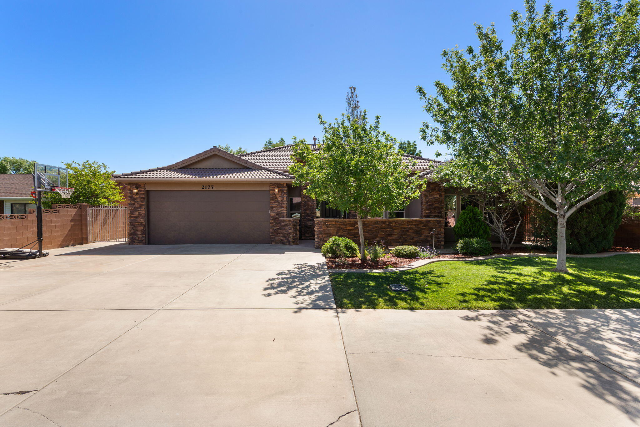 BLOOMINGTON HILLS - Residential
