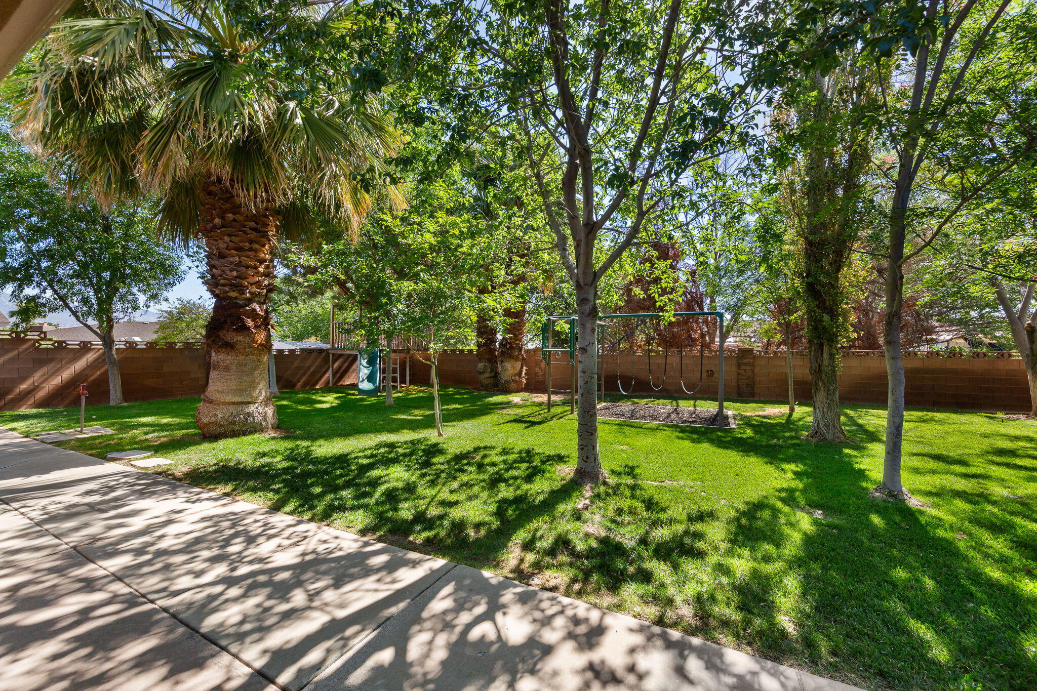 BLOOMINGTON HILLS - Residential