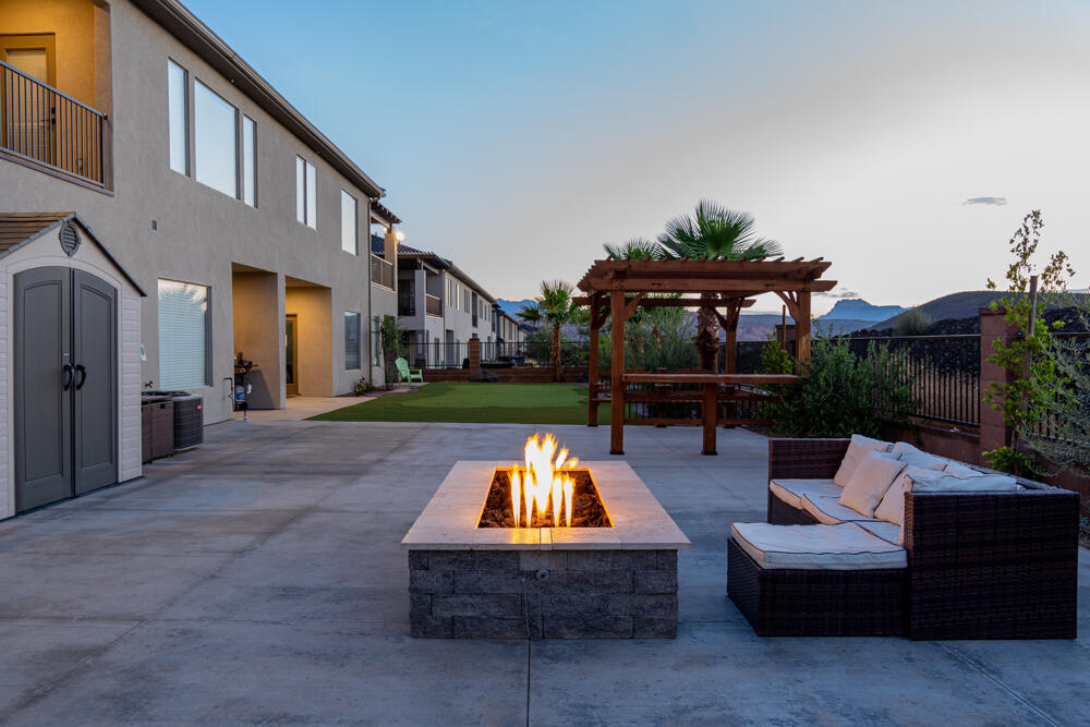 ZION VILLAGE TWHM - Residential