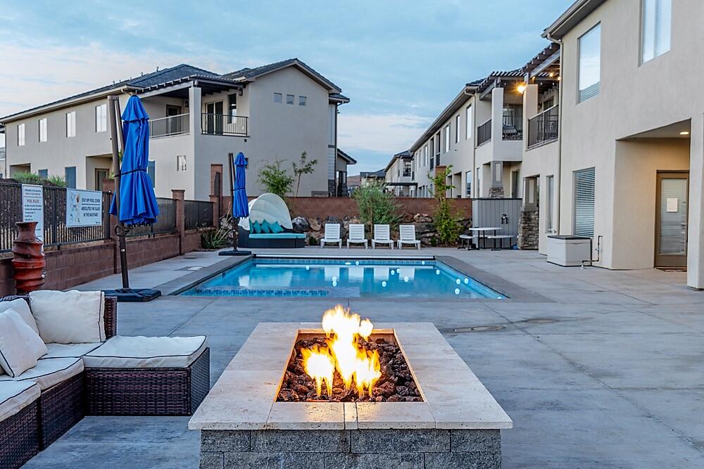 ZION VILLAGE TWHM - Residential