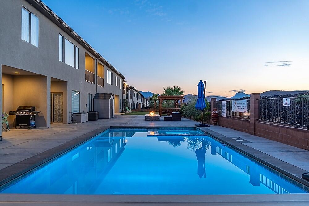 ZION VILLAGE TWHM - Residential