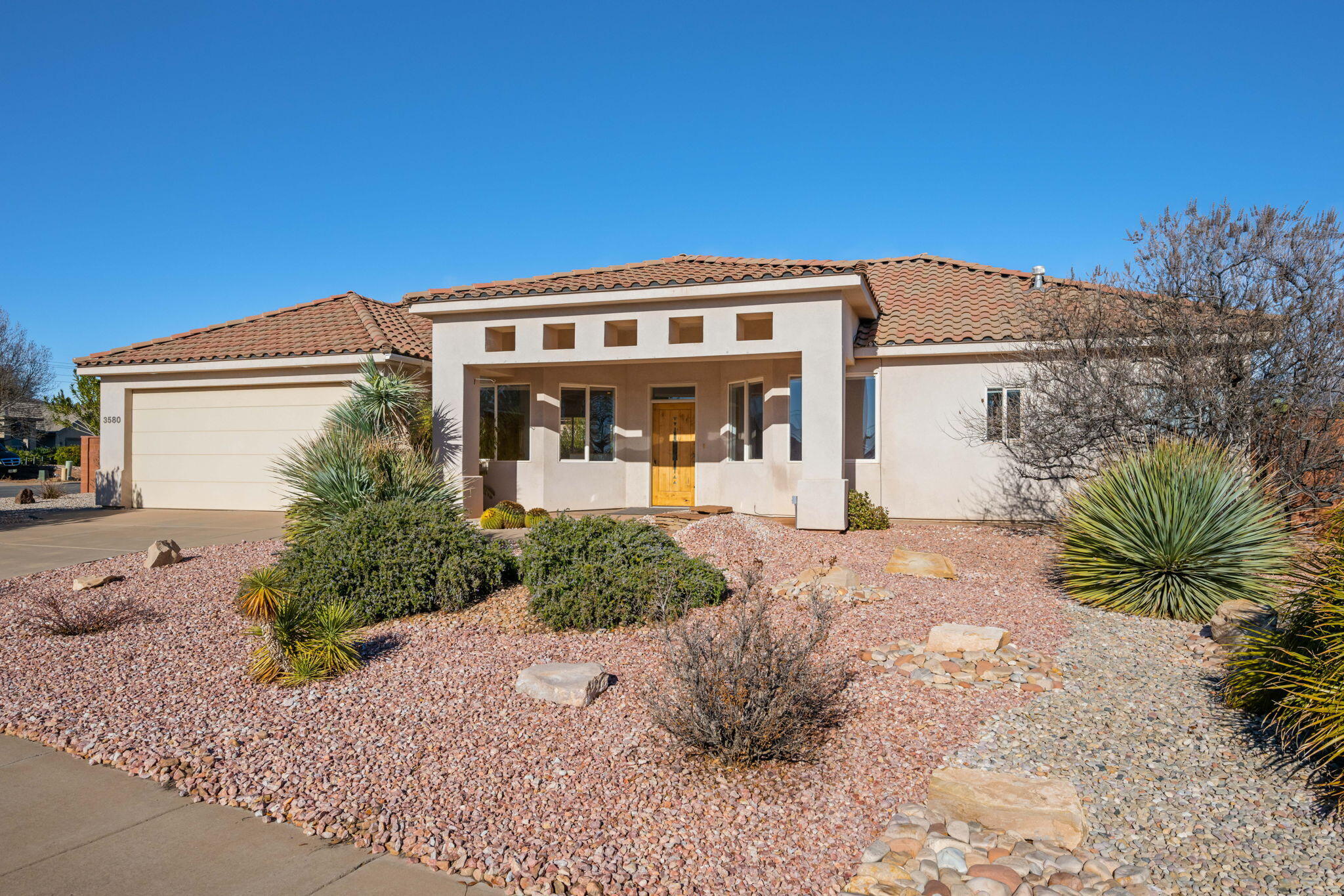 OCKEY HOLLOW - Residential