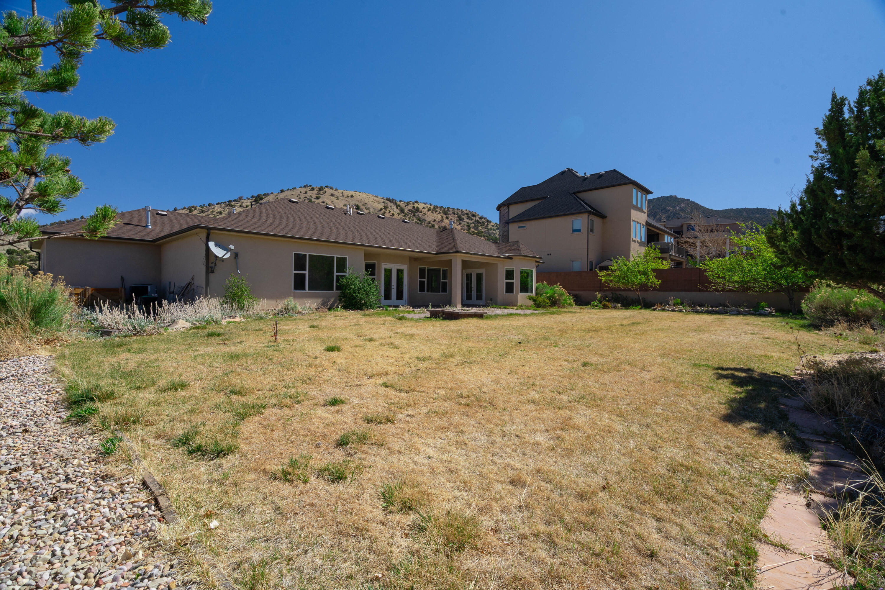 CANYON RIDGE - Residential