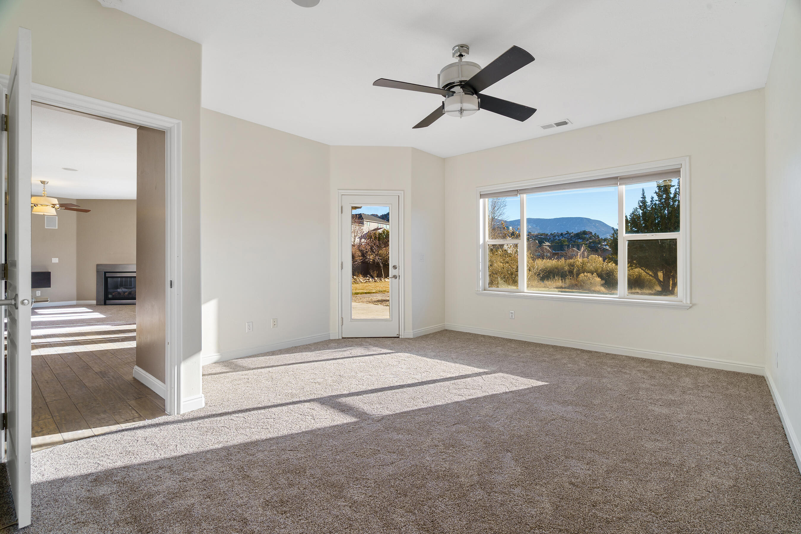 CANYON RIDGE - Residential