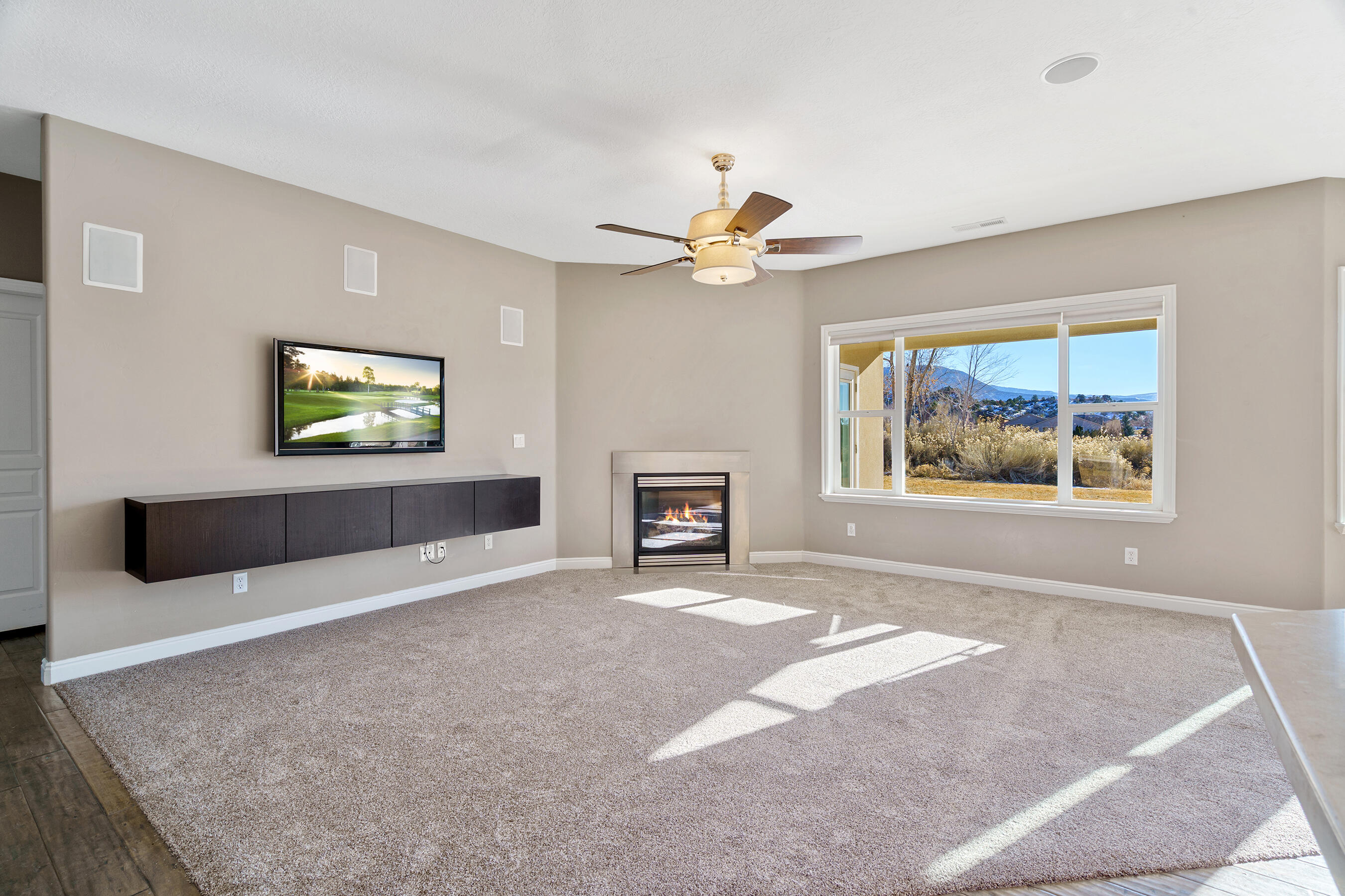 CANYON RIDGE - Residential