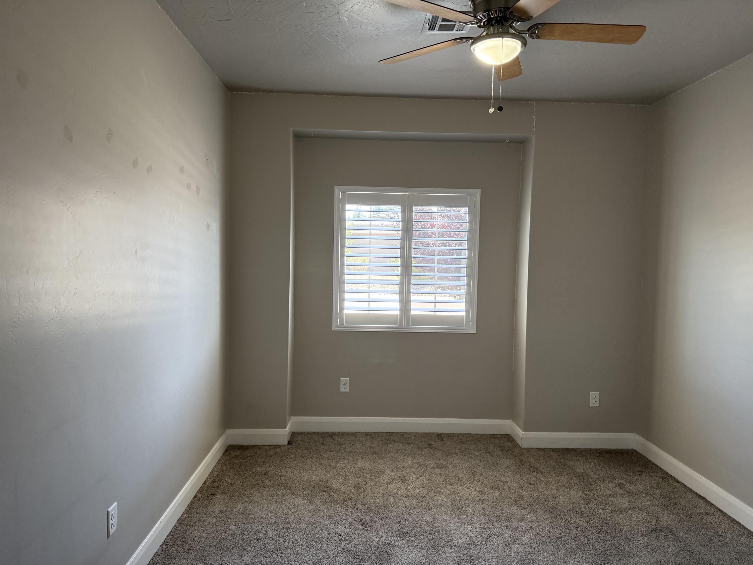 DESERT CREST - Residential